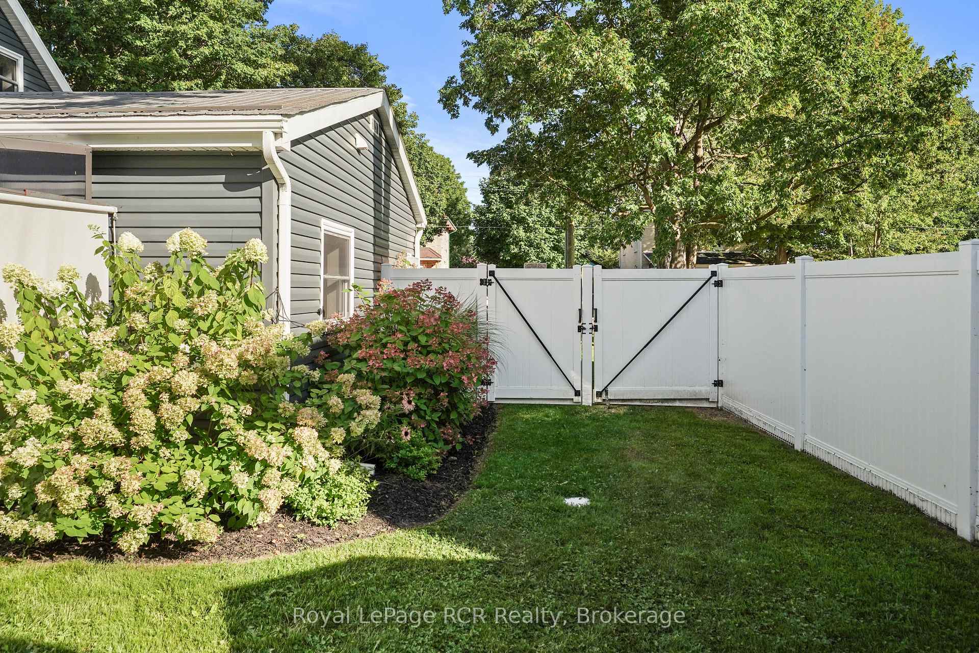 Photo 35 of 210 King Street, North Perth, Elma — HOMEH