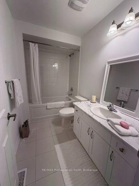 Photo 24 of 37 Chambery Street, Bracebridge, Macaulay — HOMEH