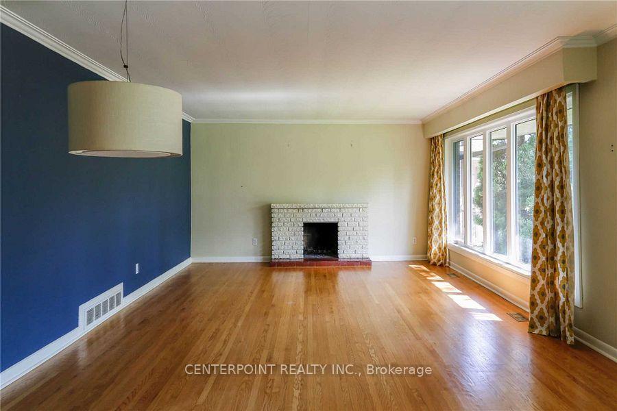 Photo 2 of 503 Sherin Drive, Oakville, West — HOMEH
