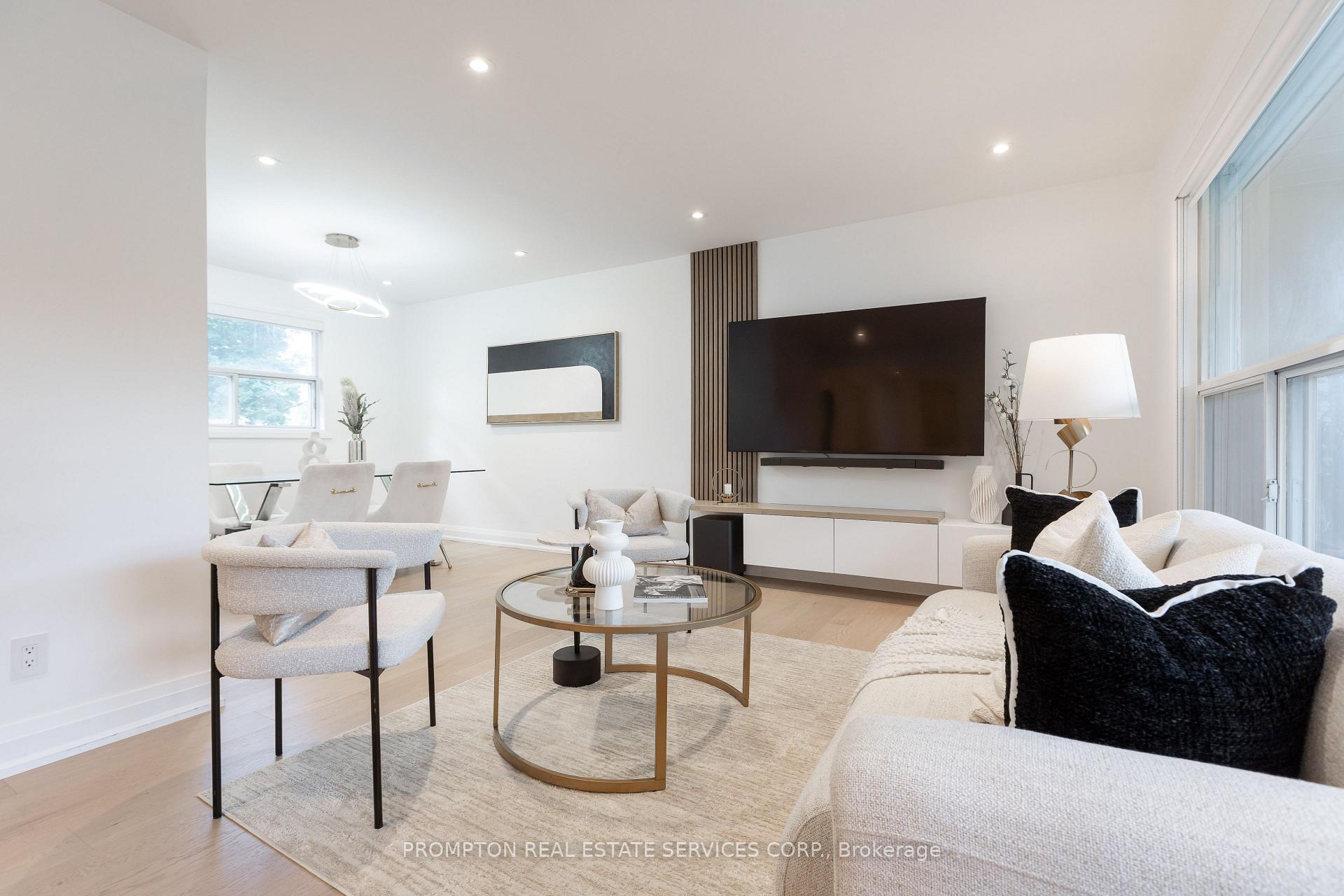 Photo 6 of 2 Filbert Gate, North York, Parkwoods-Donalda — HOMEH