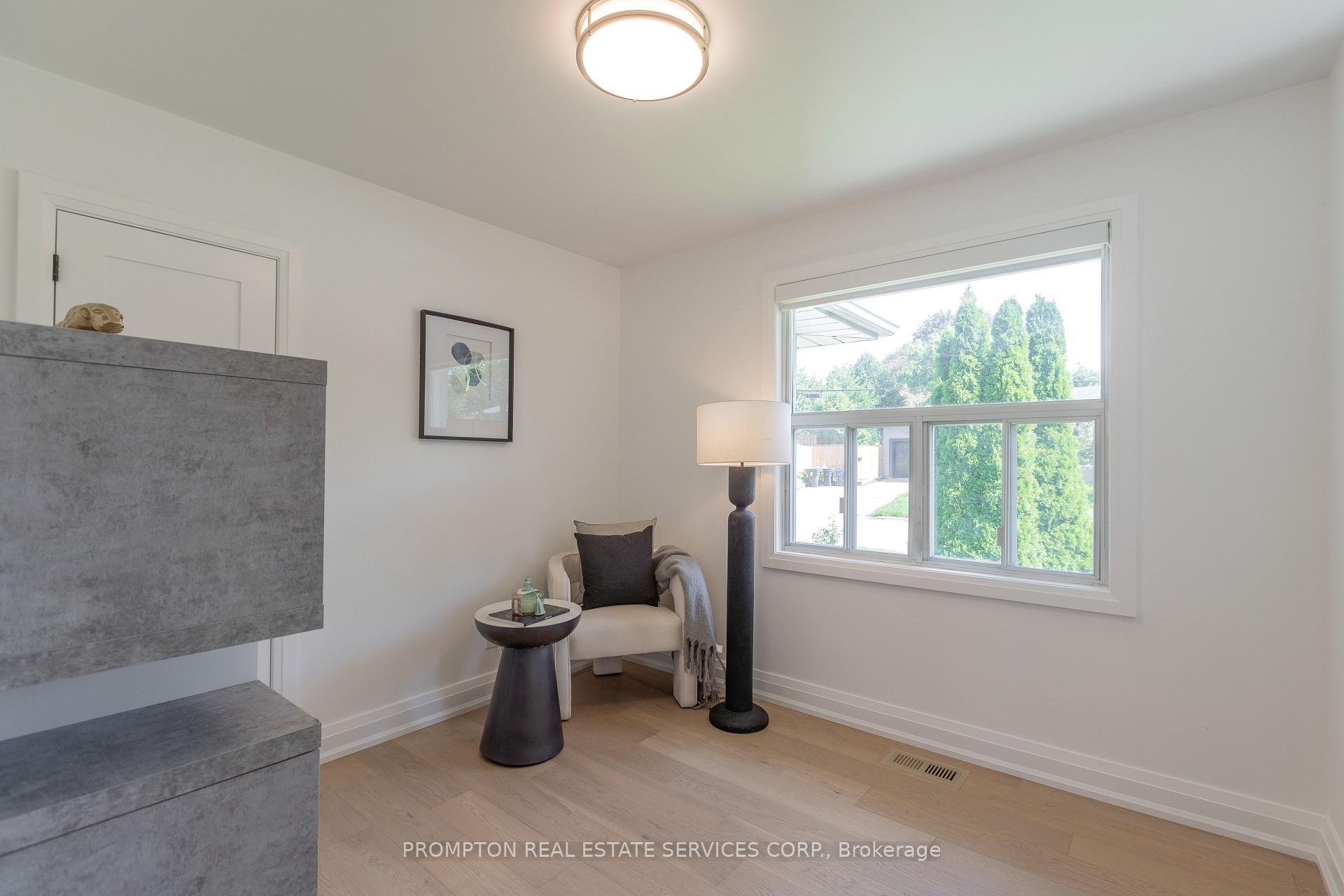 Photo 16 of 2 Filbert Gate, North York, Parkwoods-Donalda — HOMEH