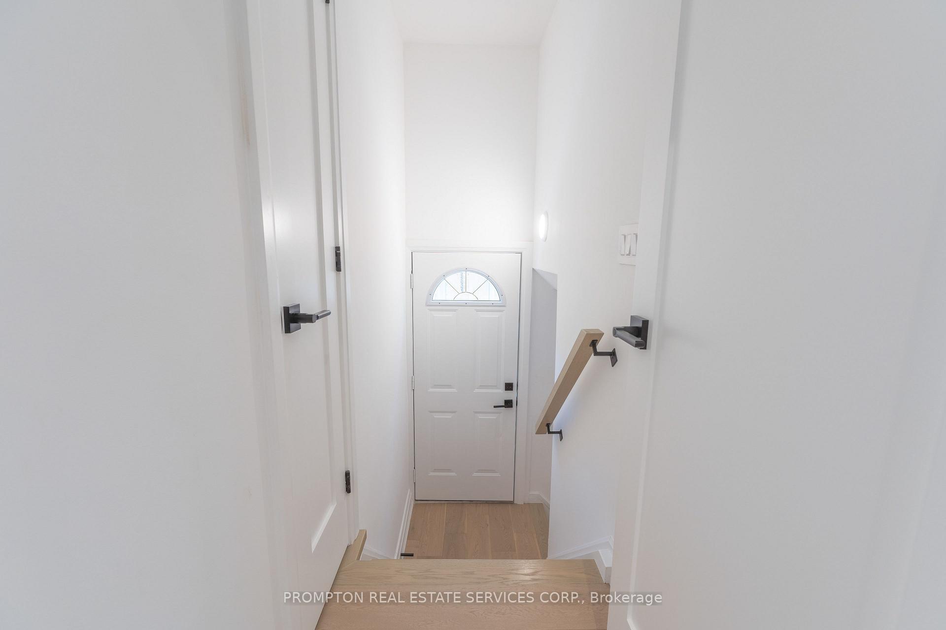Photo 22 of 2 Filbert Gate, North York, Parkwoods-Donalda — HOMEH