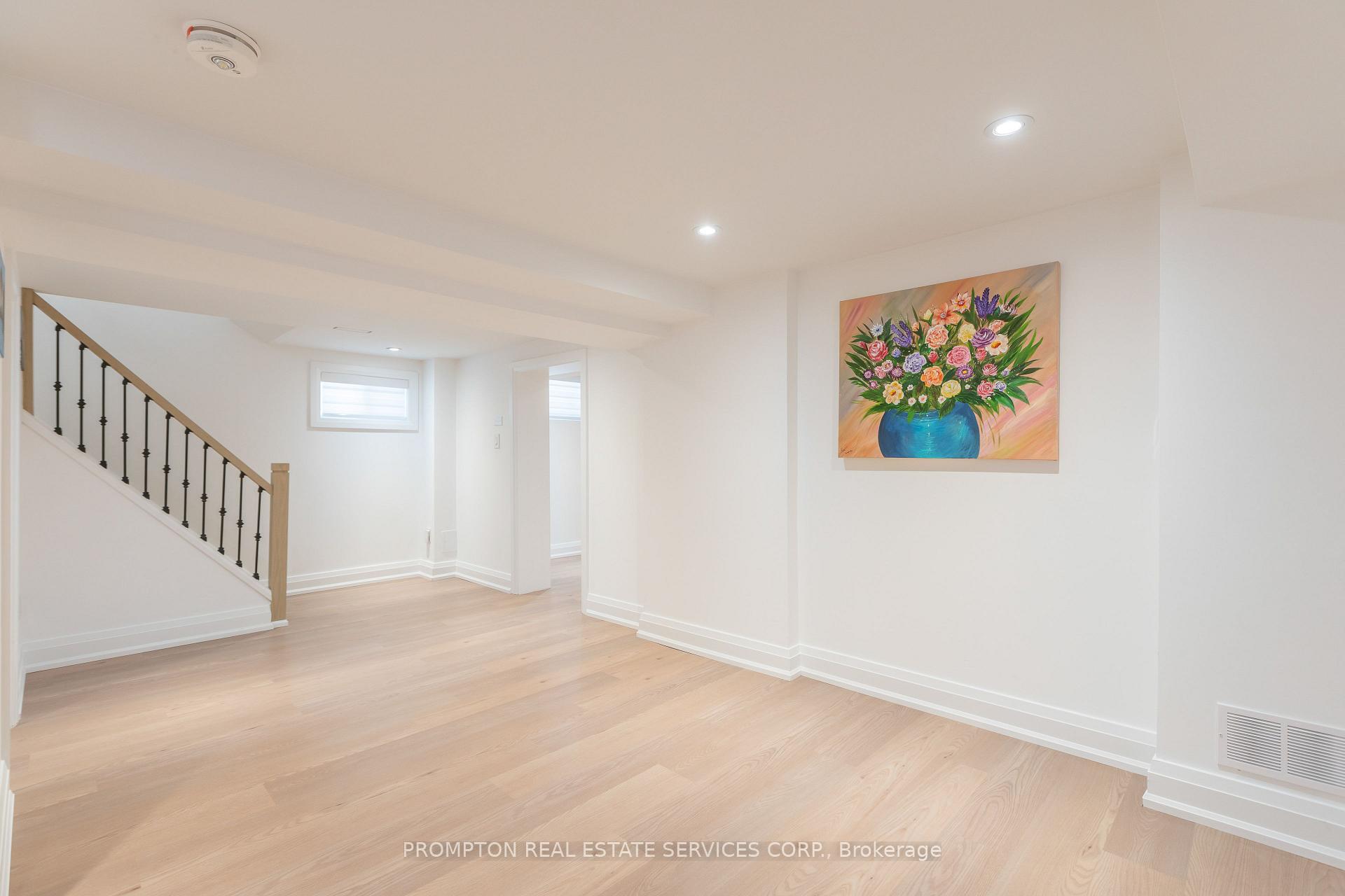 Photo 30 of 2 Filbert Gate, North York, Parkwoods-Donalda — HOMEH