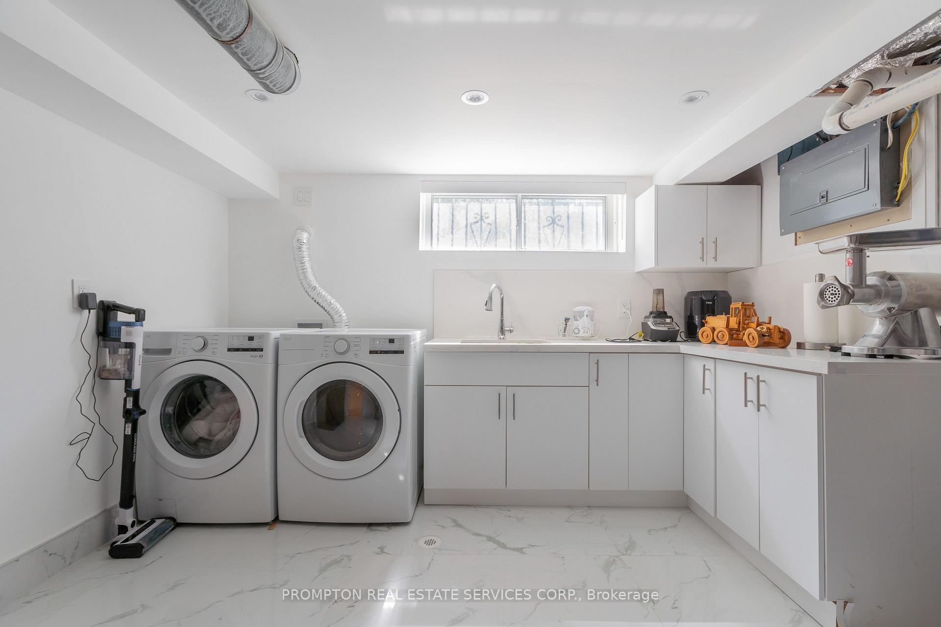 Photo 34 of 2 Filbert Gate, North York, Parkwoods-Donalda — HOMEH