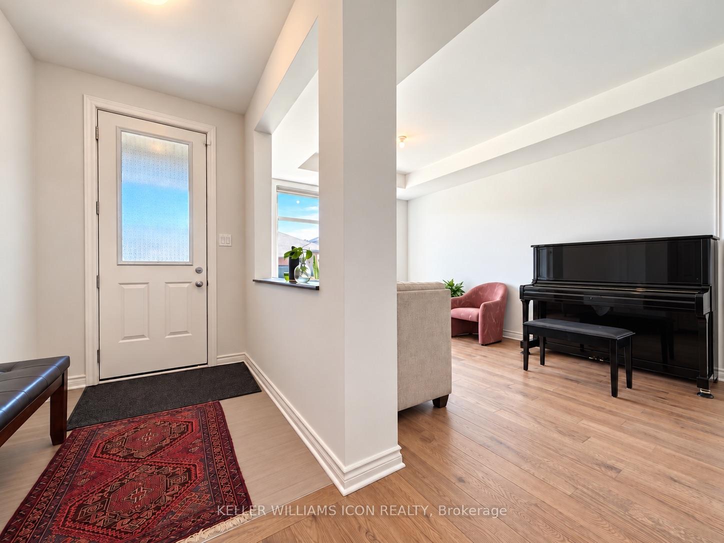 Photo 3 of 306 Memorial Grove, Ottawa, Riverside South/Gloucester Glen — HOMEH
