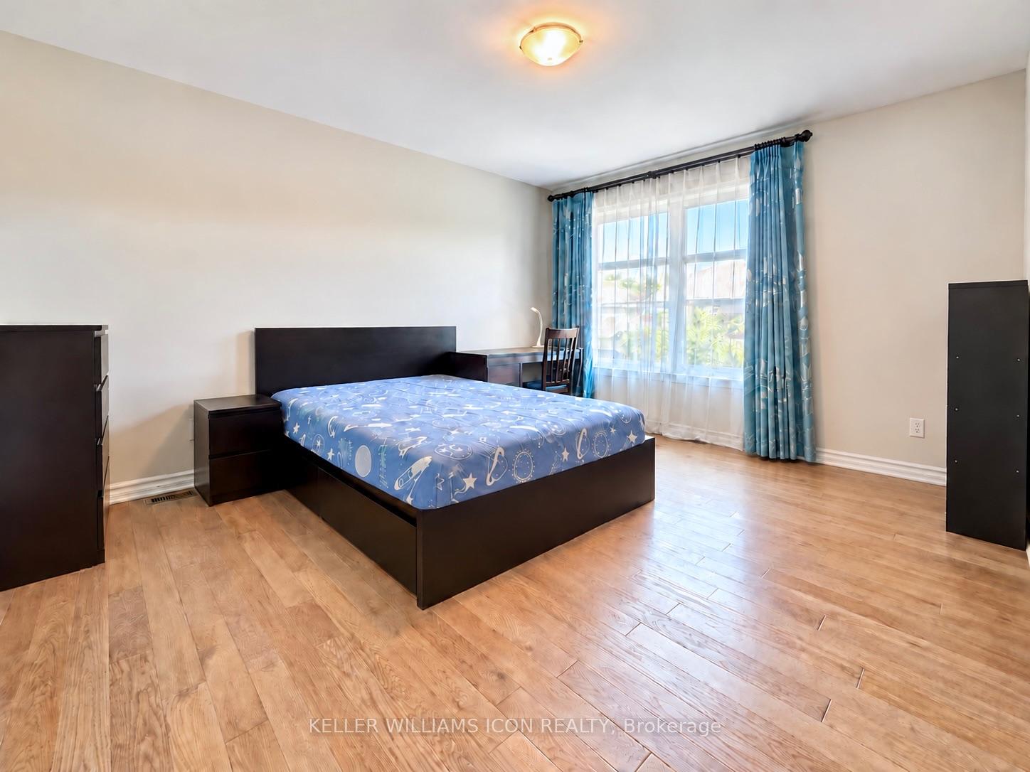 Photo 28 of 306 Memorial Grove, Ottawa, Riverside South/Gloucester Glen — HOMEH