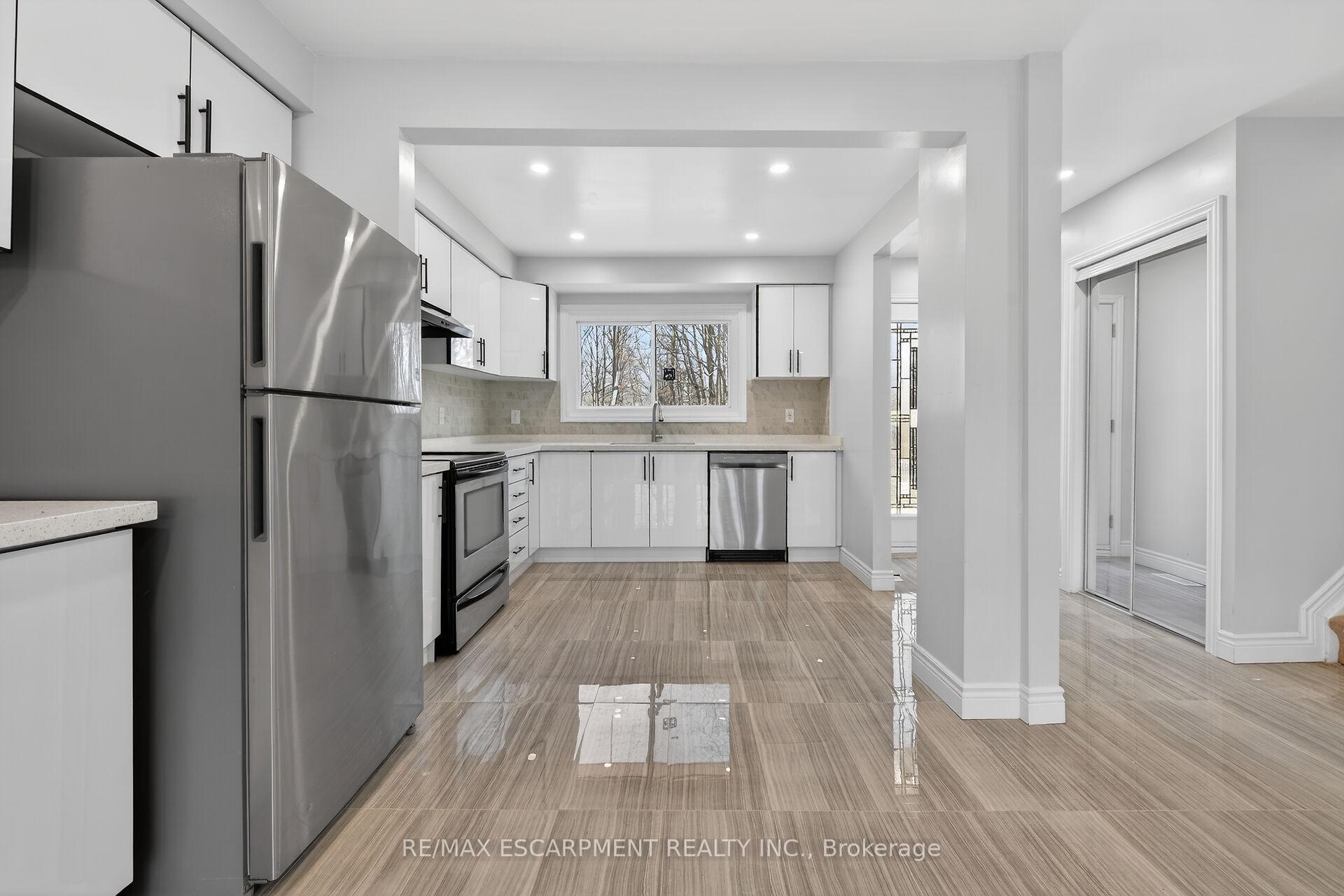 Photo 8 of Unit 153, 2050 Upper Middle Road, Burlington, Brant Hills — HOMEH