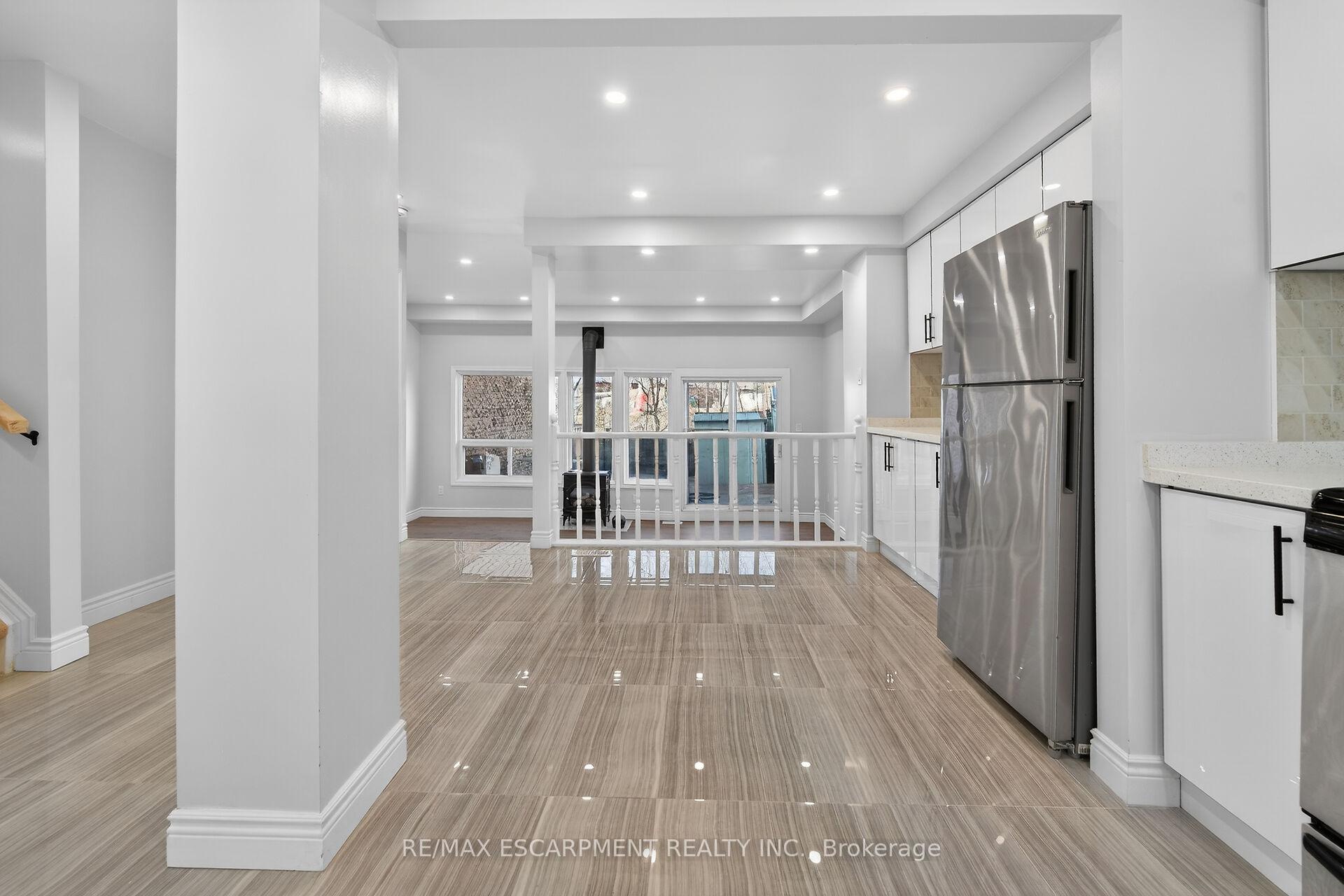 Photo 14 of Unit 153, 2050 Upper Middle Road, Burlington, Brant Hills — HOMEH