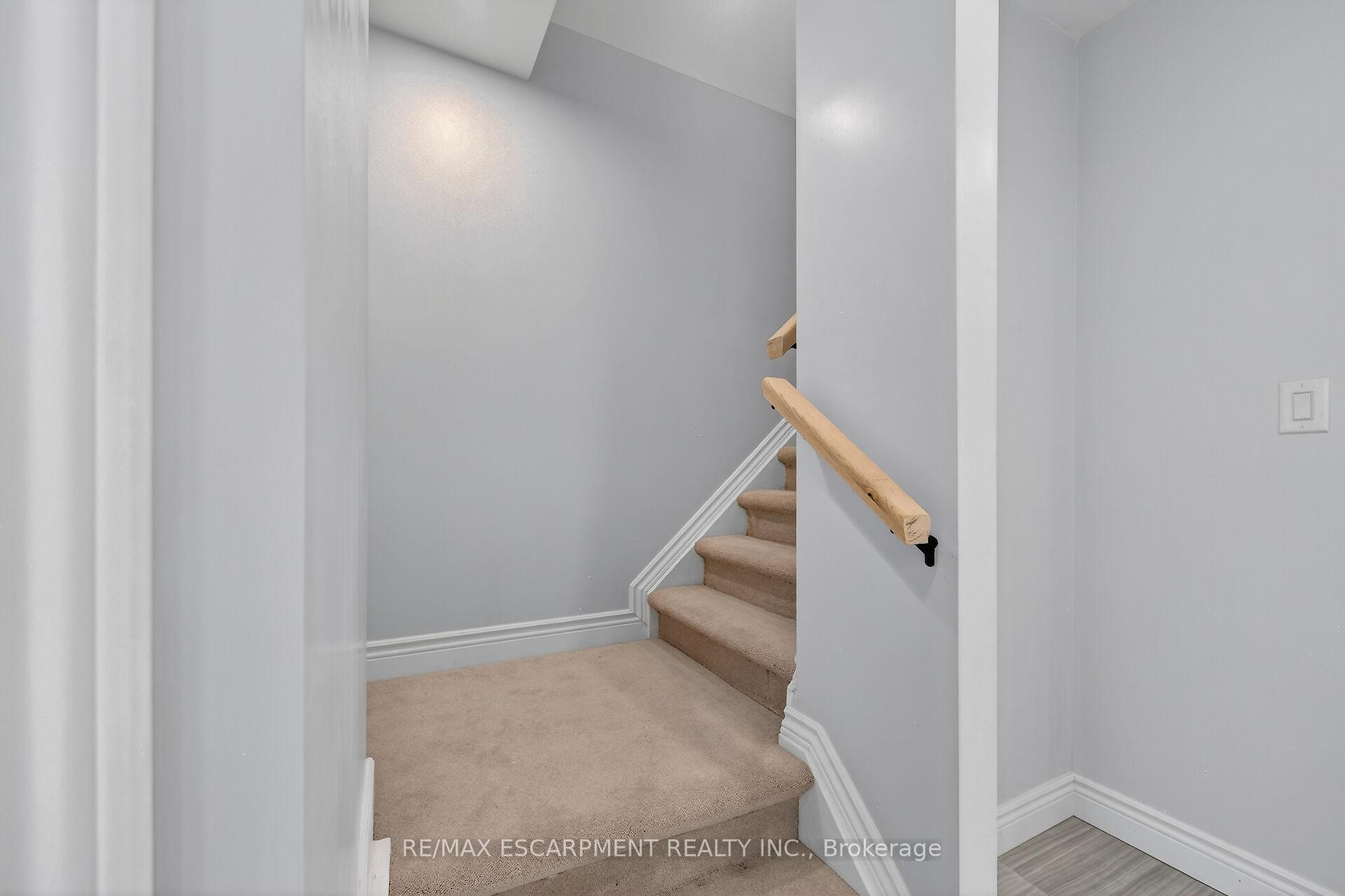 Photo 22 of Unit 153, 2050 Upper Middle Road, Burlington, Brant Hills — HOMEH