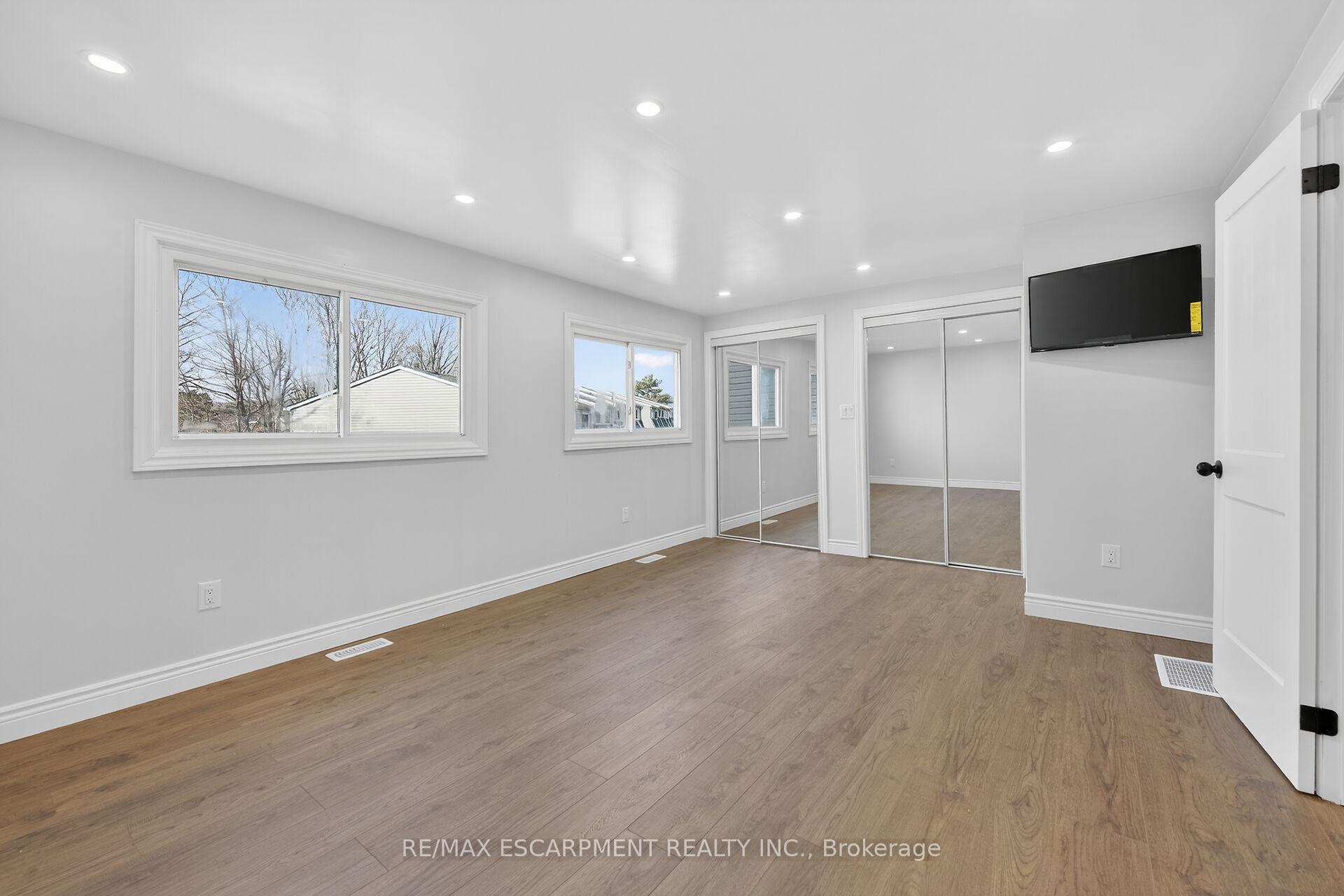 Photo 24 of Unit 153, 2050 Upper Middle Road, Burlington, Brant Hills — HOMEH