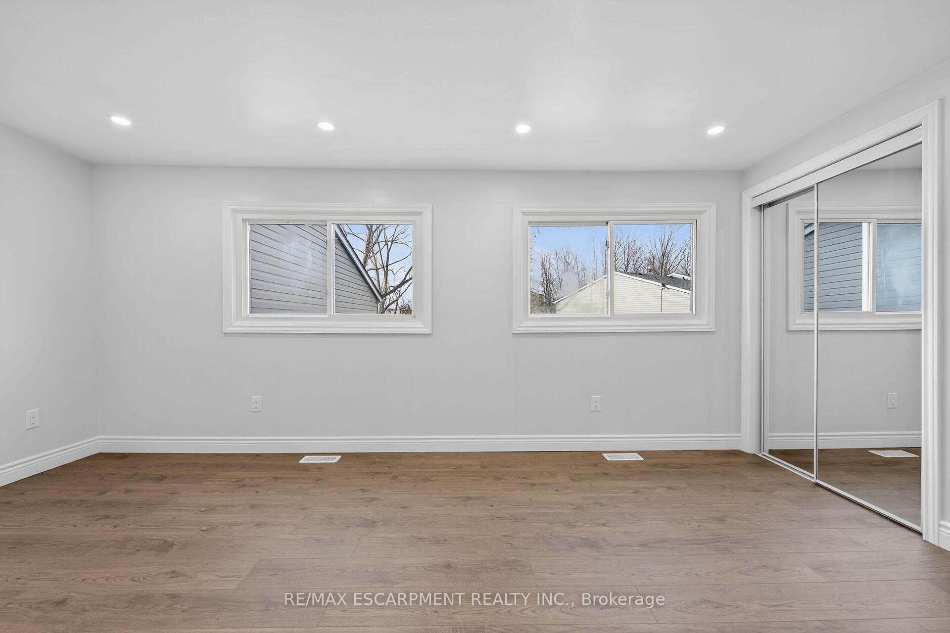 Photo 25 of Unit 153, 2050 Upper Middle Road, Burlington, Brant Hills — HOMEH