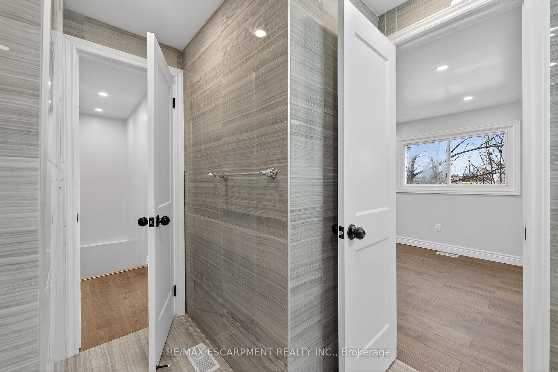 Photo 29 of Unit 153, 2050 Upper Middle Road, Burlington, Brant Hills — HOMEH