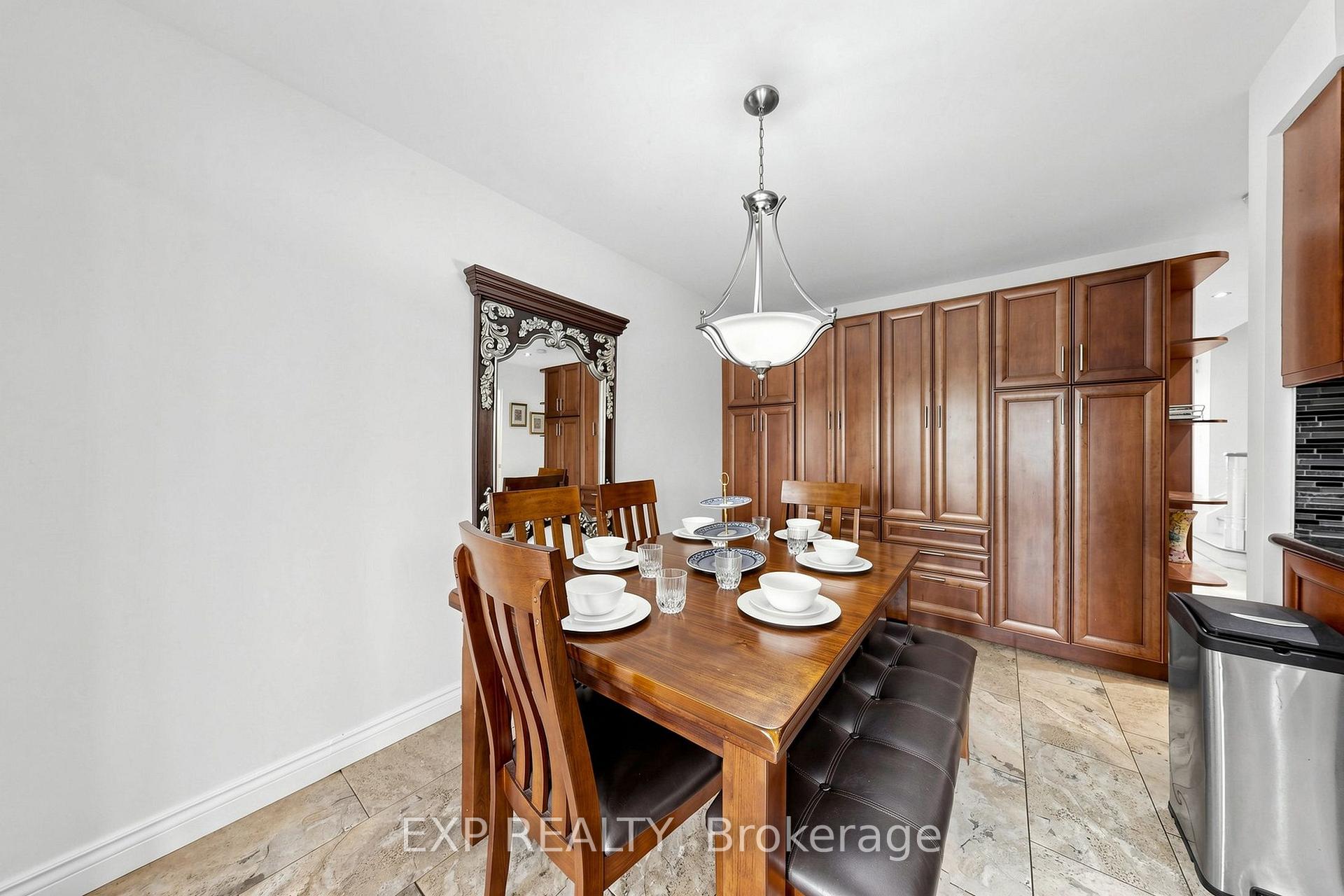 Photo 19 of Unit 35, 455 Apache Court, Mississauga, Hurontario — HOMEH
