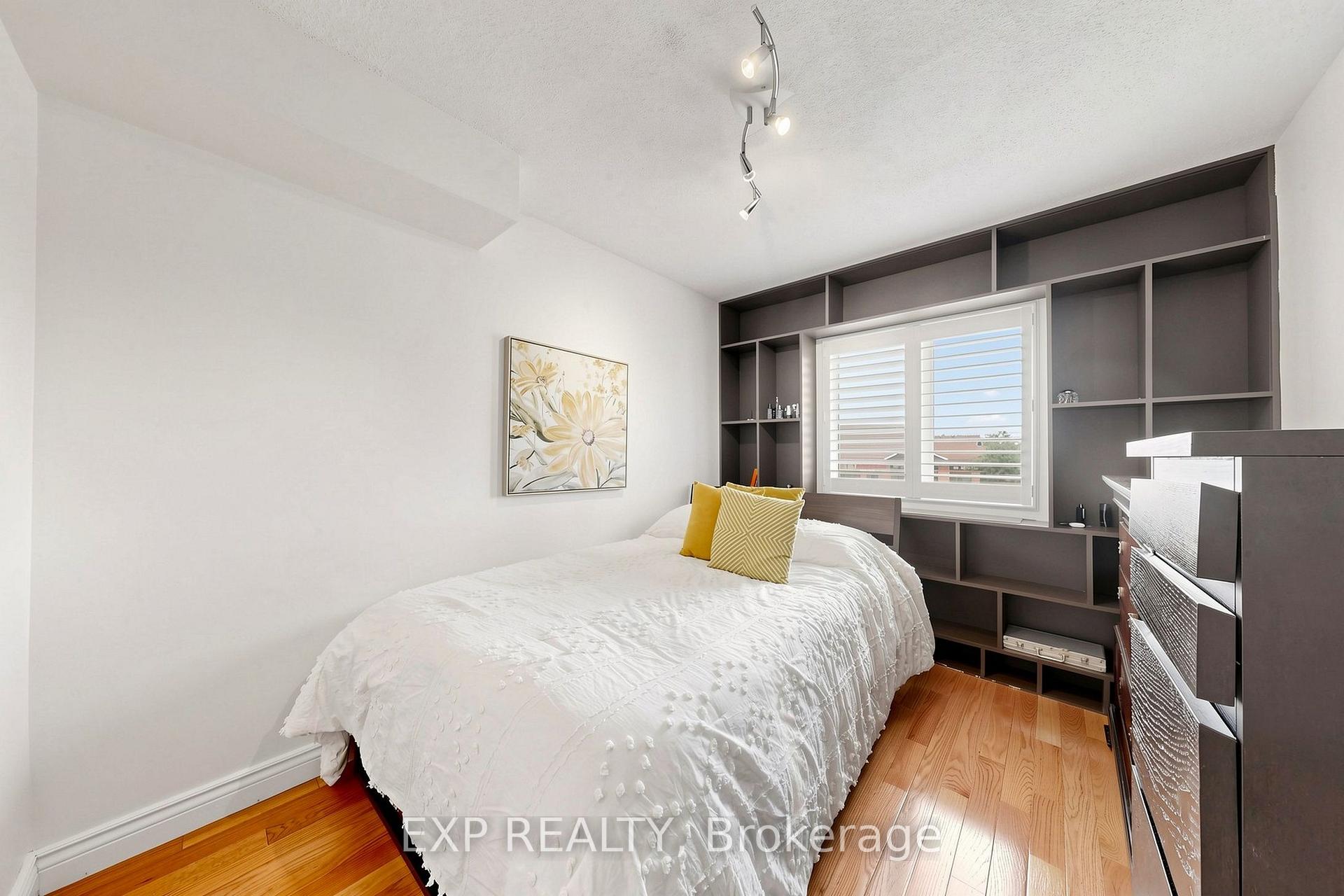 Photo 41 of Unit 35, 455 Apache Court, Mississauga, Hurontario — HOMEH