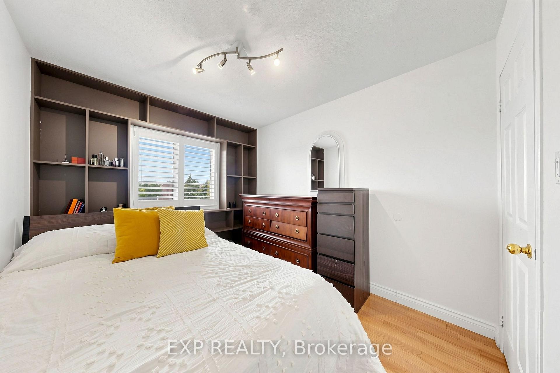 Photo 43 of Unit 35, 455 Apache Court, Mississauga, Hurontario — HOMEH