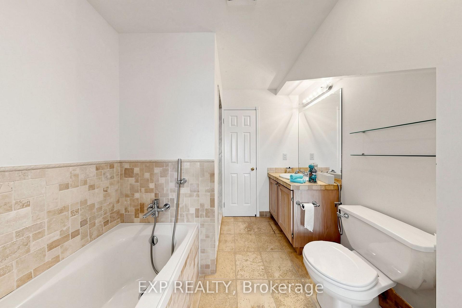Photo 63 of Unit 35, 455 Apache Court, Mississauga, Hurontario — HOMEH