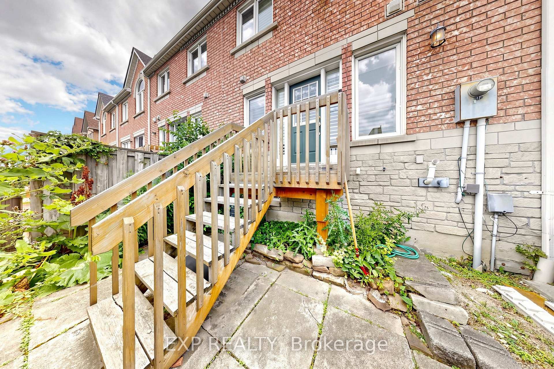 Photo 81 of Unit 35, 455 Apache Court, Mississauga, Hurontario — HOMEH