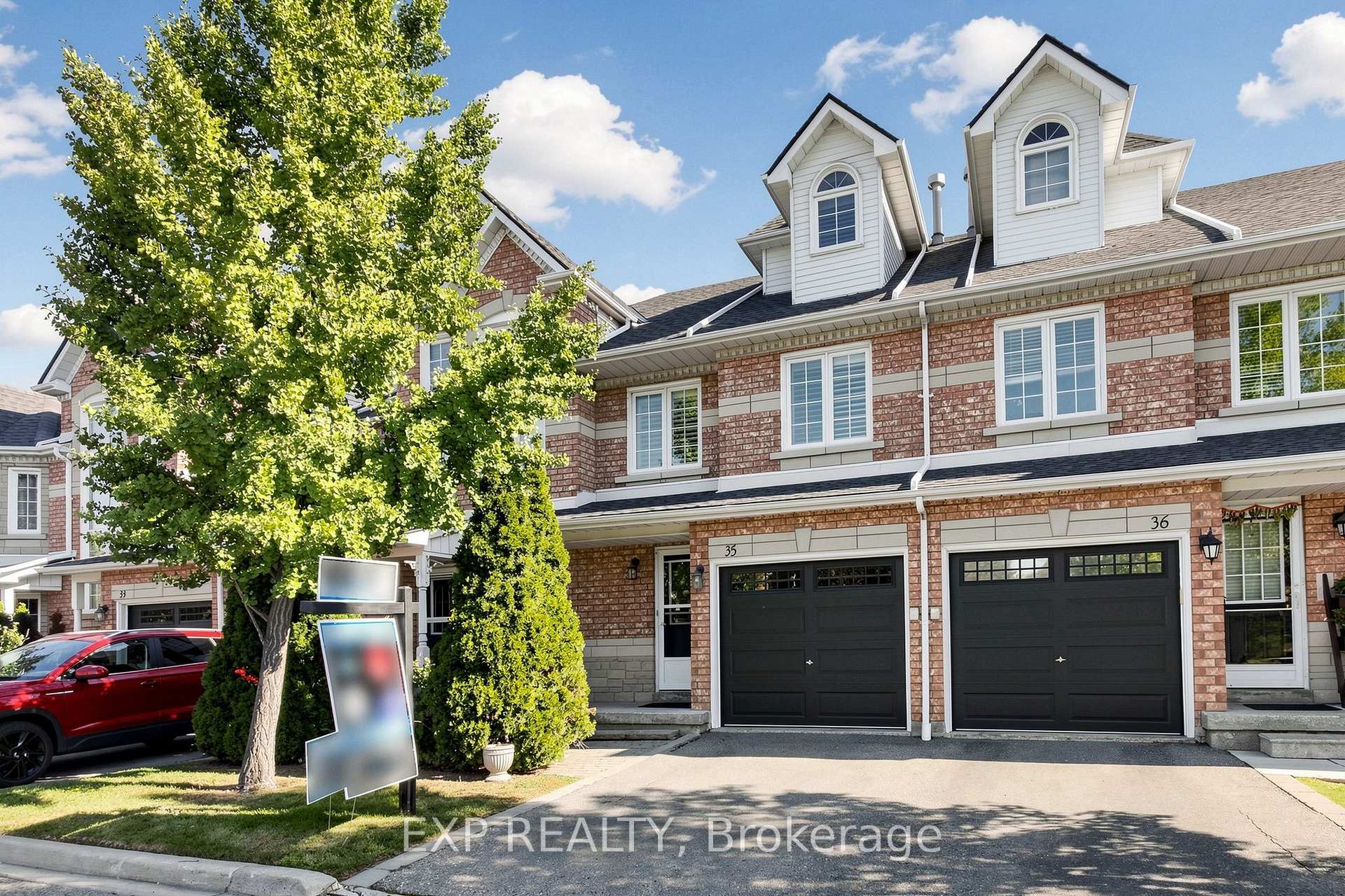 Photo 4 of Unit 35, 455 Apache Court, Mississauga, Hurontario — HOMEH
