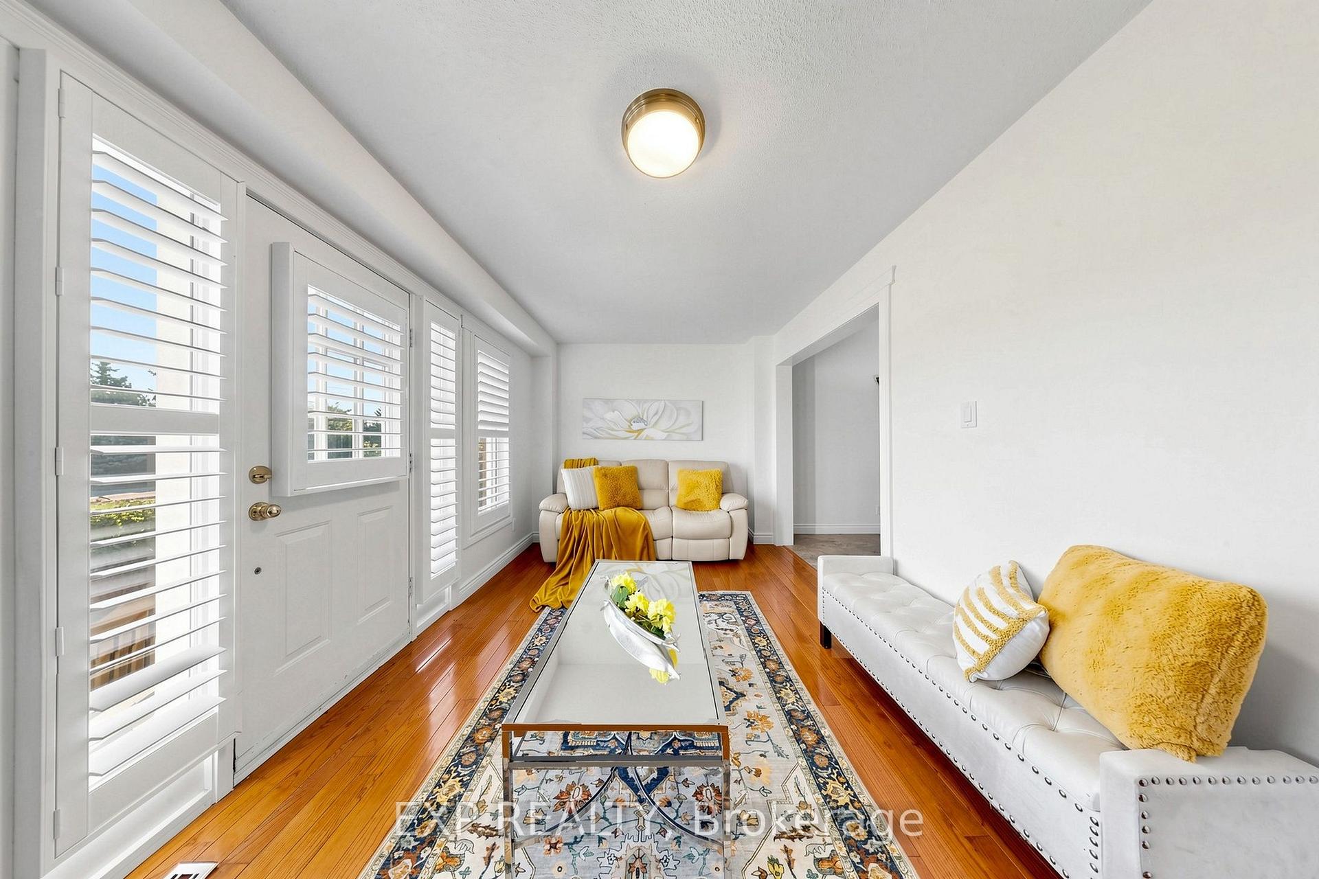 Photo 8 of Unit 35, 455 Apache Court, Mississauga, Hurontario — HOMEH