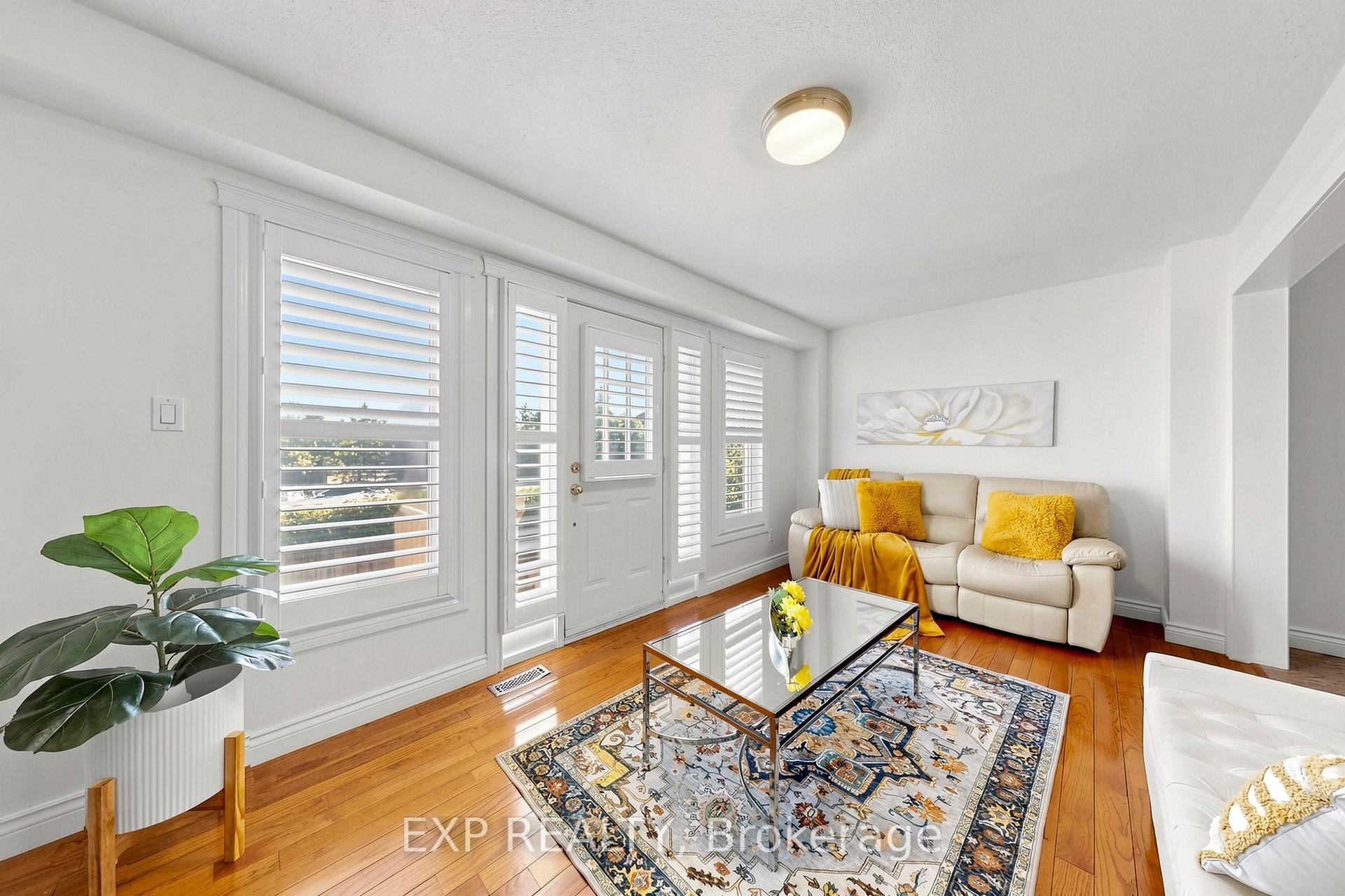 Photo 10 of Unit 35, 455 Apache Court, Mississauga, Hurontario — HOMEH