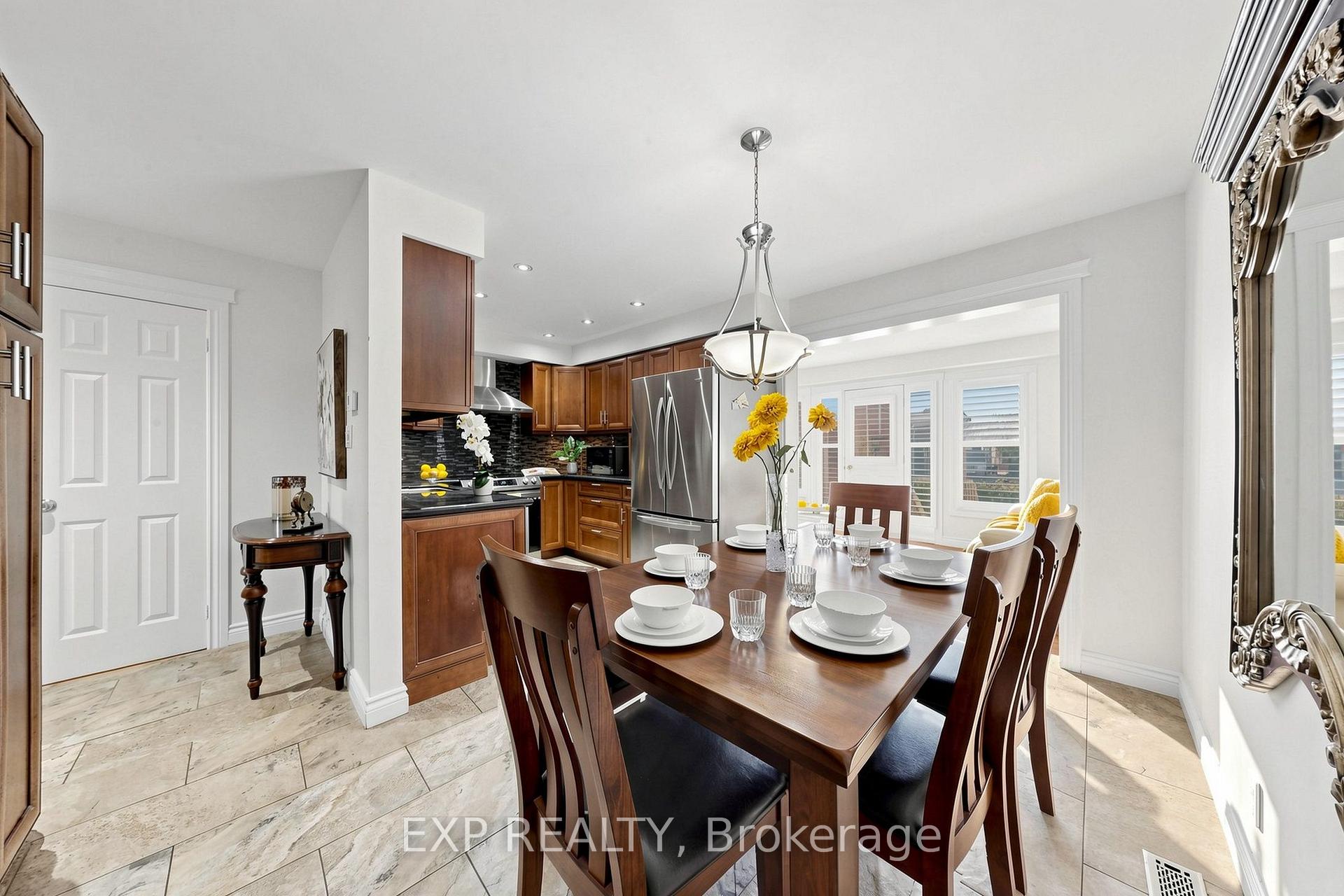 Photo 32 of Unit 35, 455 Apache Court, Mississauga, Hurontario — HOMEH