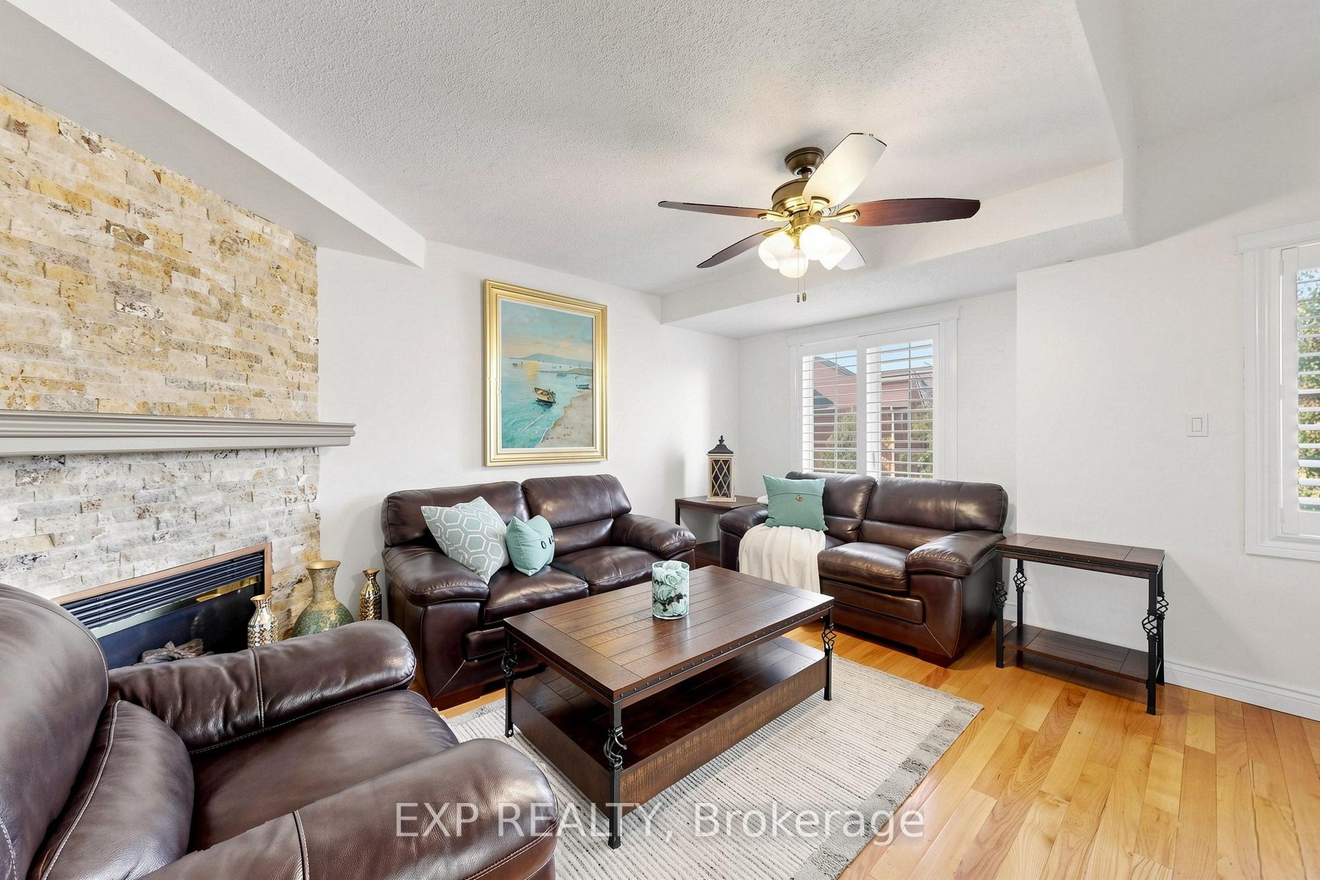 Photo 44 of Unit 35, 455 Apache Court, Mississauga, Hurontario — HOMEH