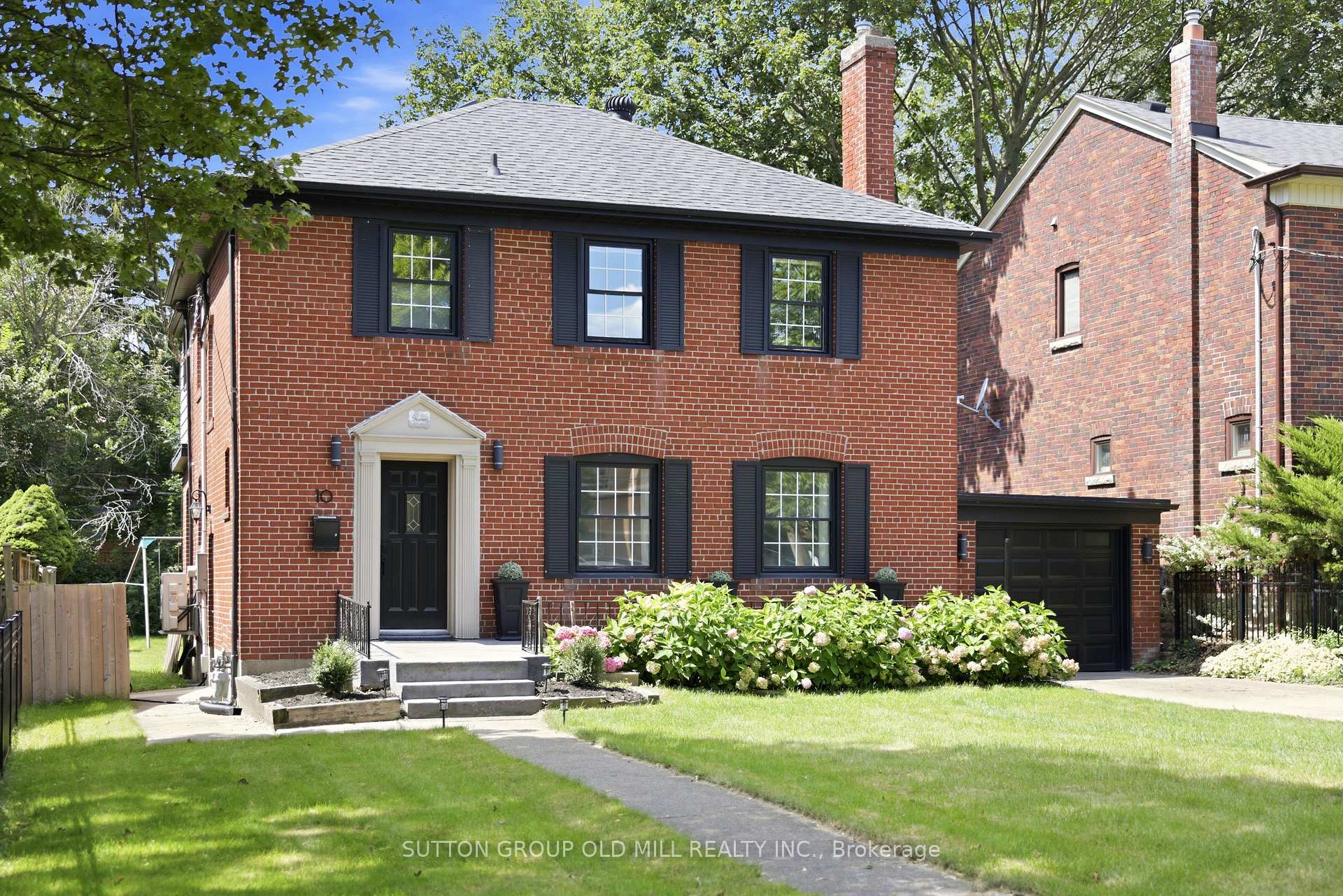 Photo 5 of 10 Queens Avenue, Etobicoke, Mimico — HOMEH