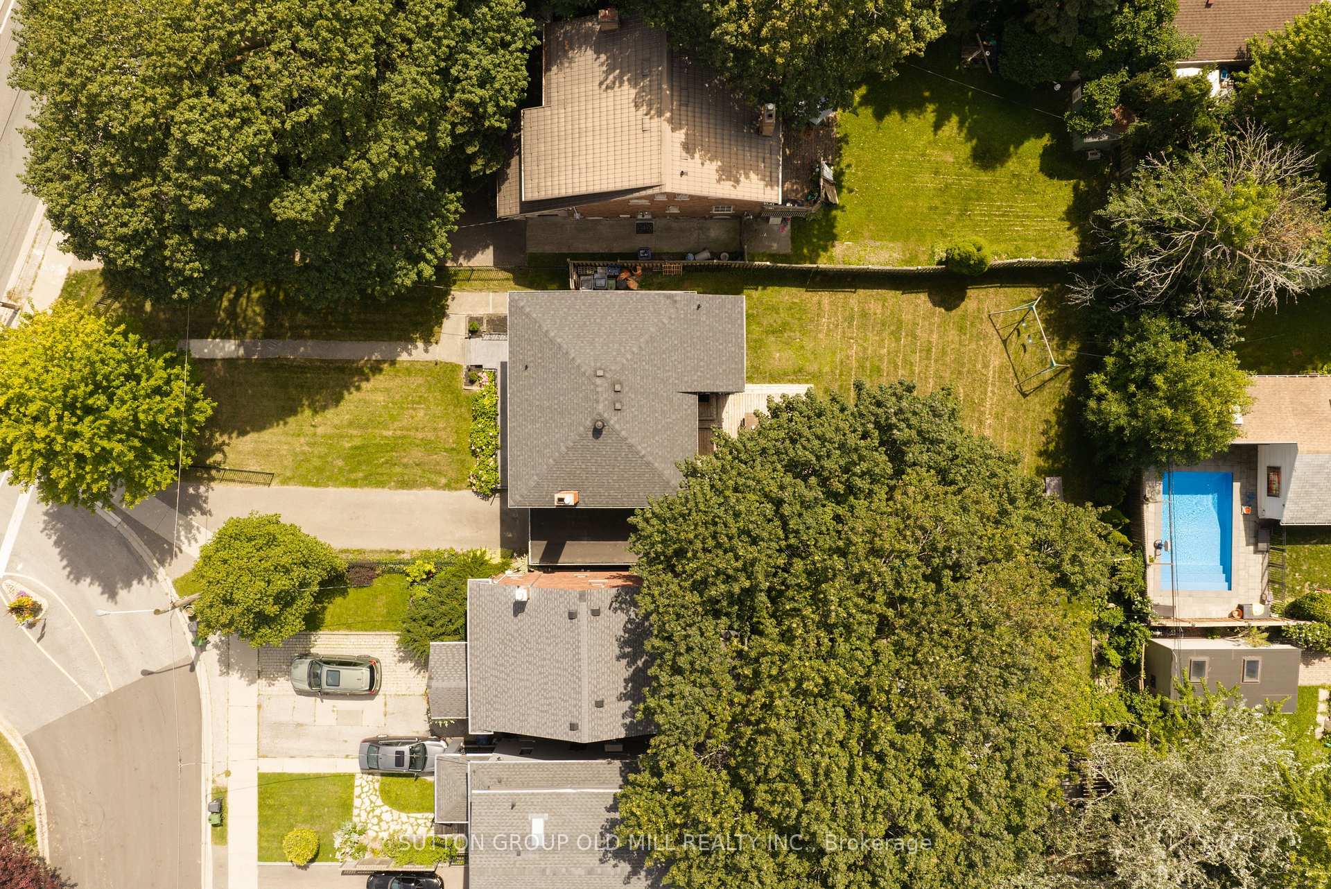 Photo 47 of 10 Queens Avenue, Etobicoke, Mimico — HOMEH