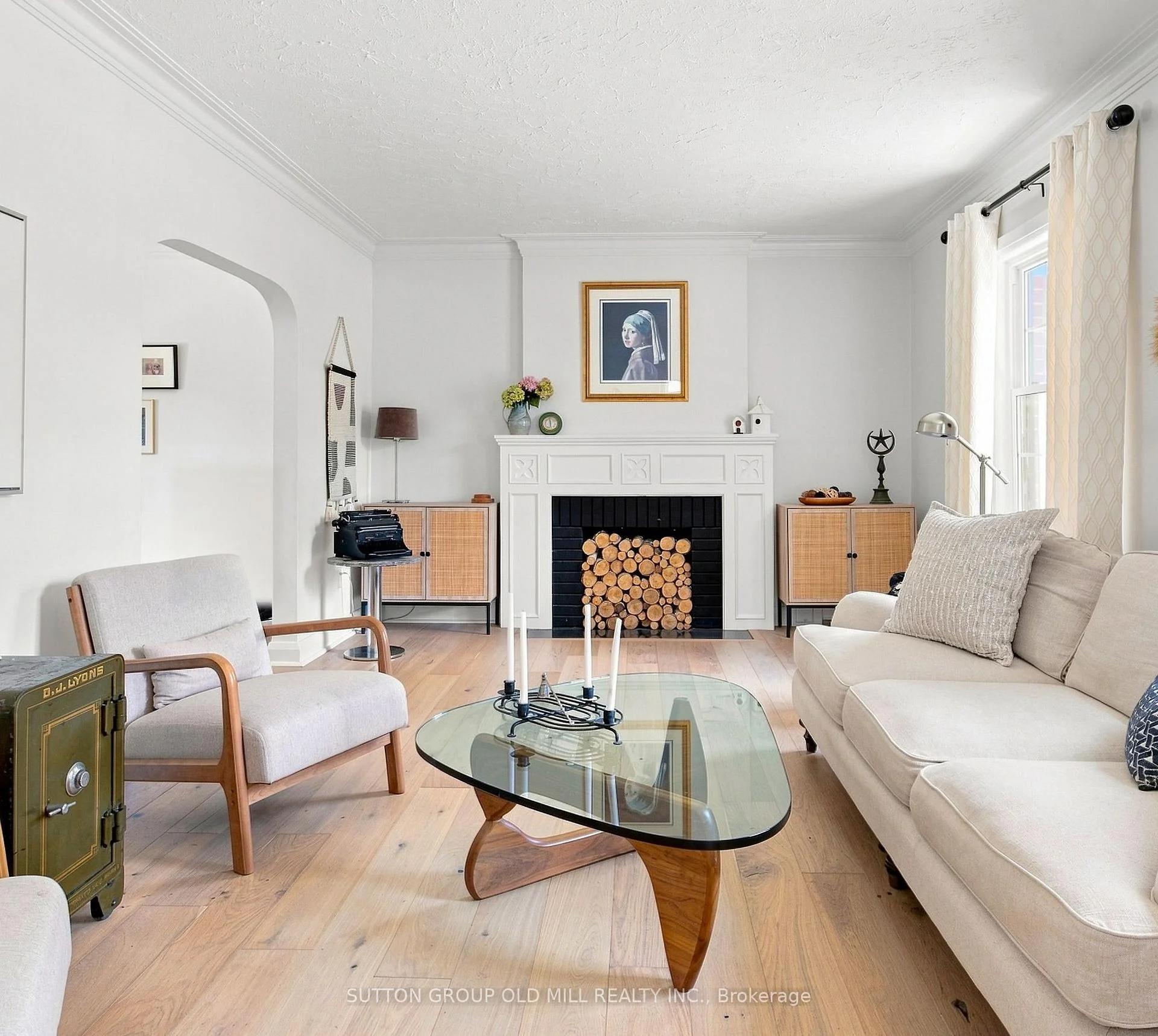 Photo 2 of 10 Queens Avenue, Etobicoke, Mimico — HOMEH