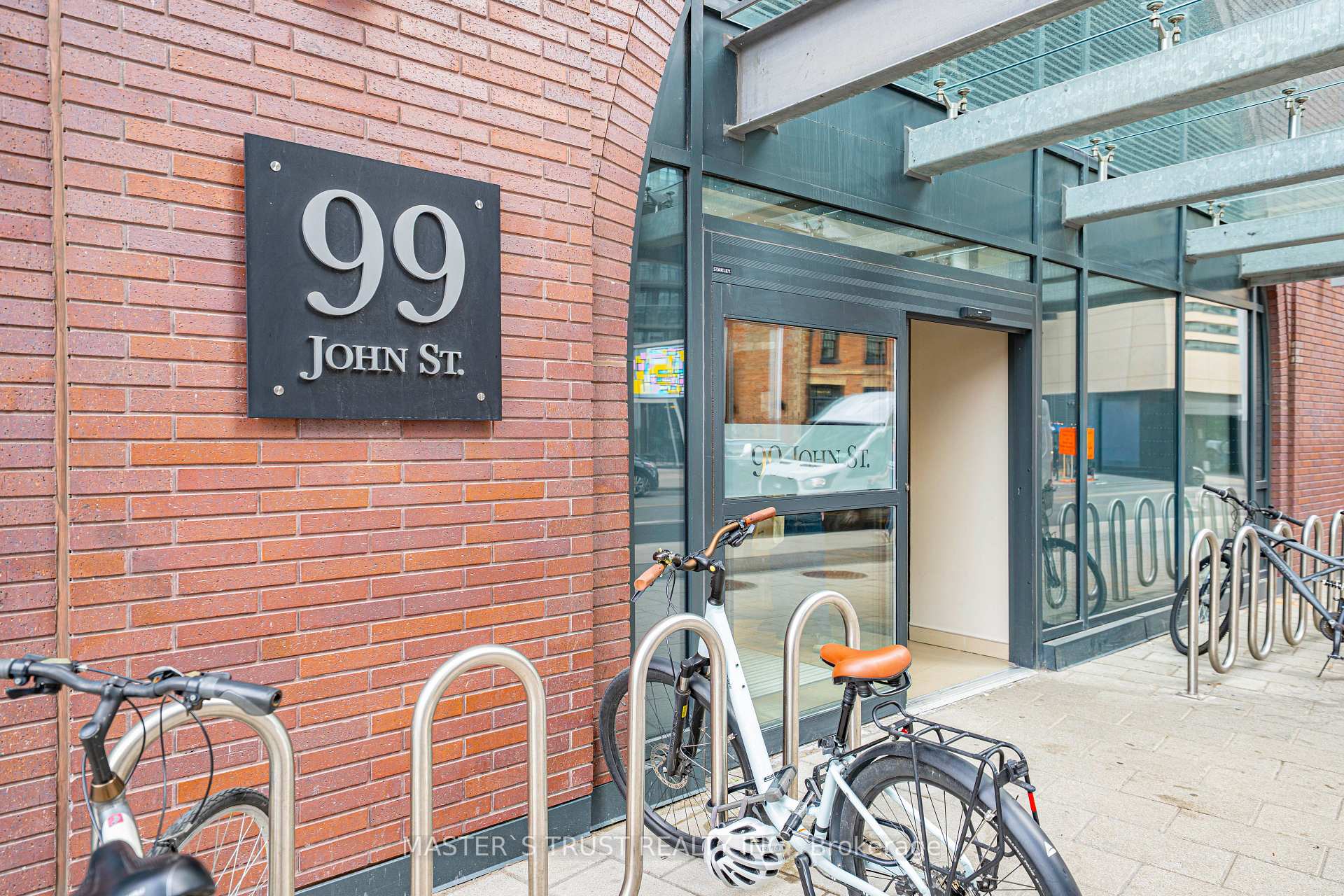 Photo 4 of Unit 1104, 99 John Street, Toronto, Waterfront Communities — HOMEH