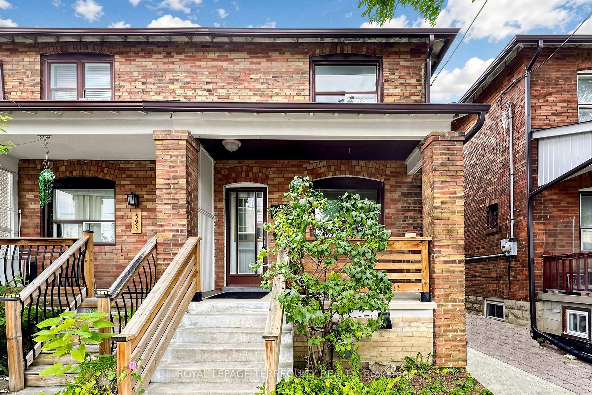 Photo 4 of 591 Vaughan Road, Toronto, Oakwood Village — HOMEH