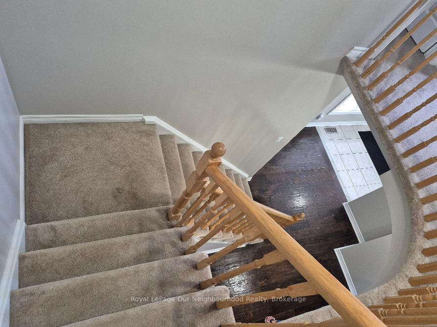 Photo 19 of 83 Cloughley Drive N, Barrie, Northwest — HOMEH