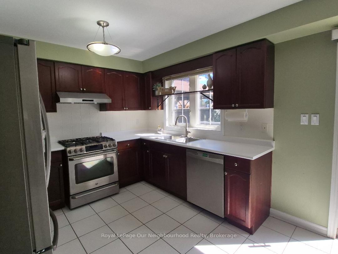 Photo 43 of 83 Cloughley Drive N, Barrie, Northwest — HOMEH