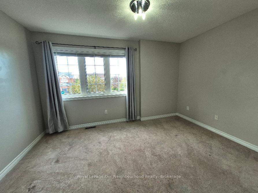 Photo 58 of 83 Cloughley Drive N, Barrie, Northwest — HOMEH