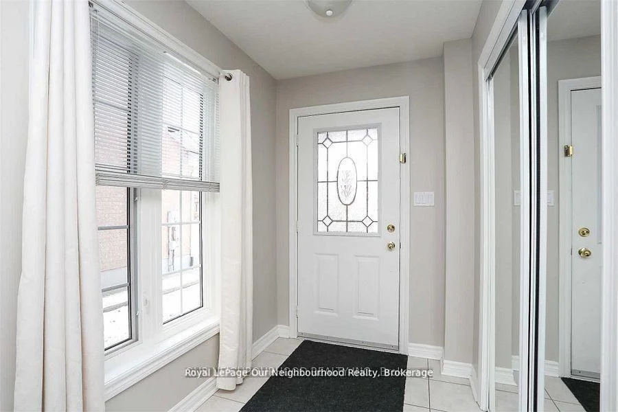 Photo 3 of 83 Cloughley Drive N, Barrie, Northwest — HOMEH