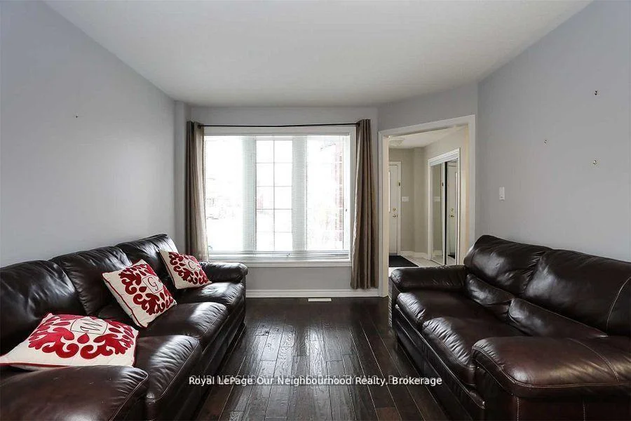 Photo 16 of 83 Cloughley Drive N, Barrie, Northwest — HOMEH