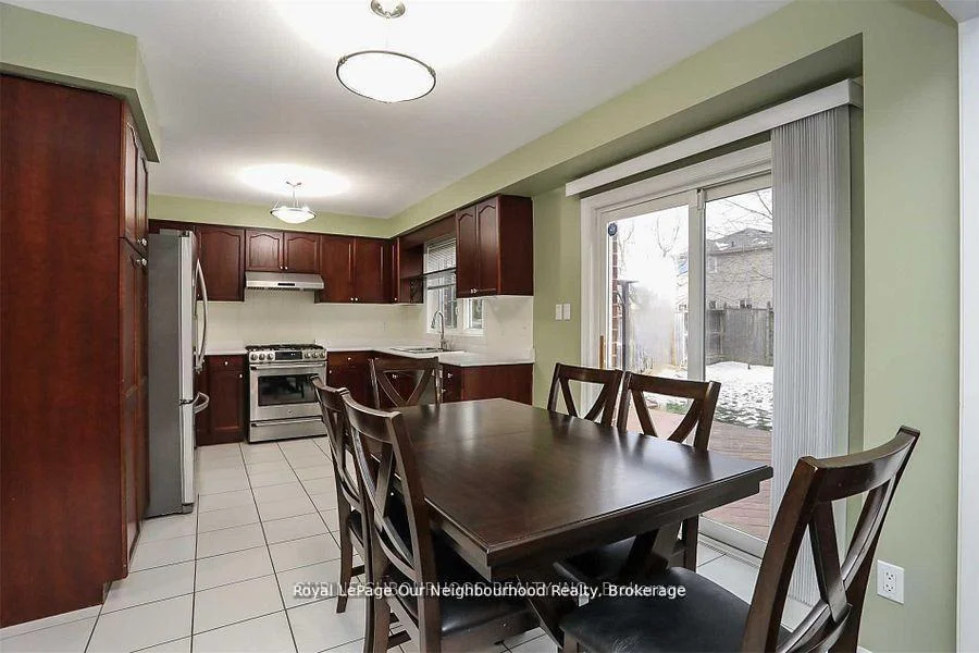 Photo 17 of 83 Cloughley Drive N, Barrie, Northwest — HOMEH