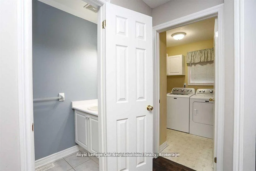 Photo 21 of 83 Cloughley Drive N, Barrie, Northwest — HOMEH