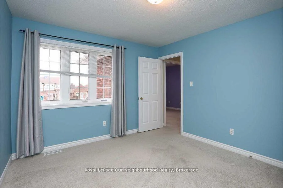 Photo 25 of 83 Cloughley Drive N, Barrie, Northwest — HOMEH