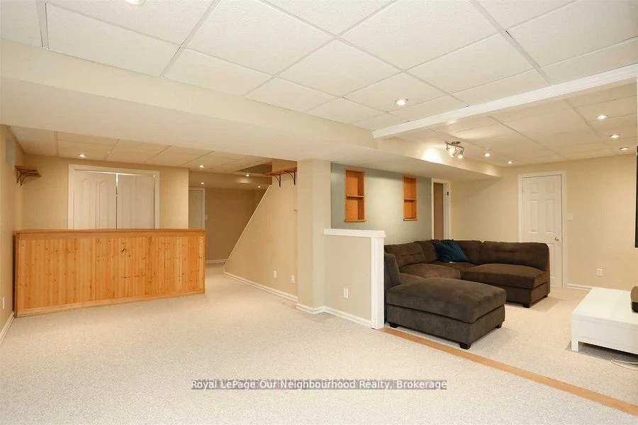 Photo 32 of 83 Cloughley Drive N, Barrie, Northwest — HOMEH