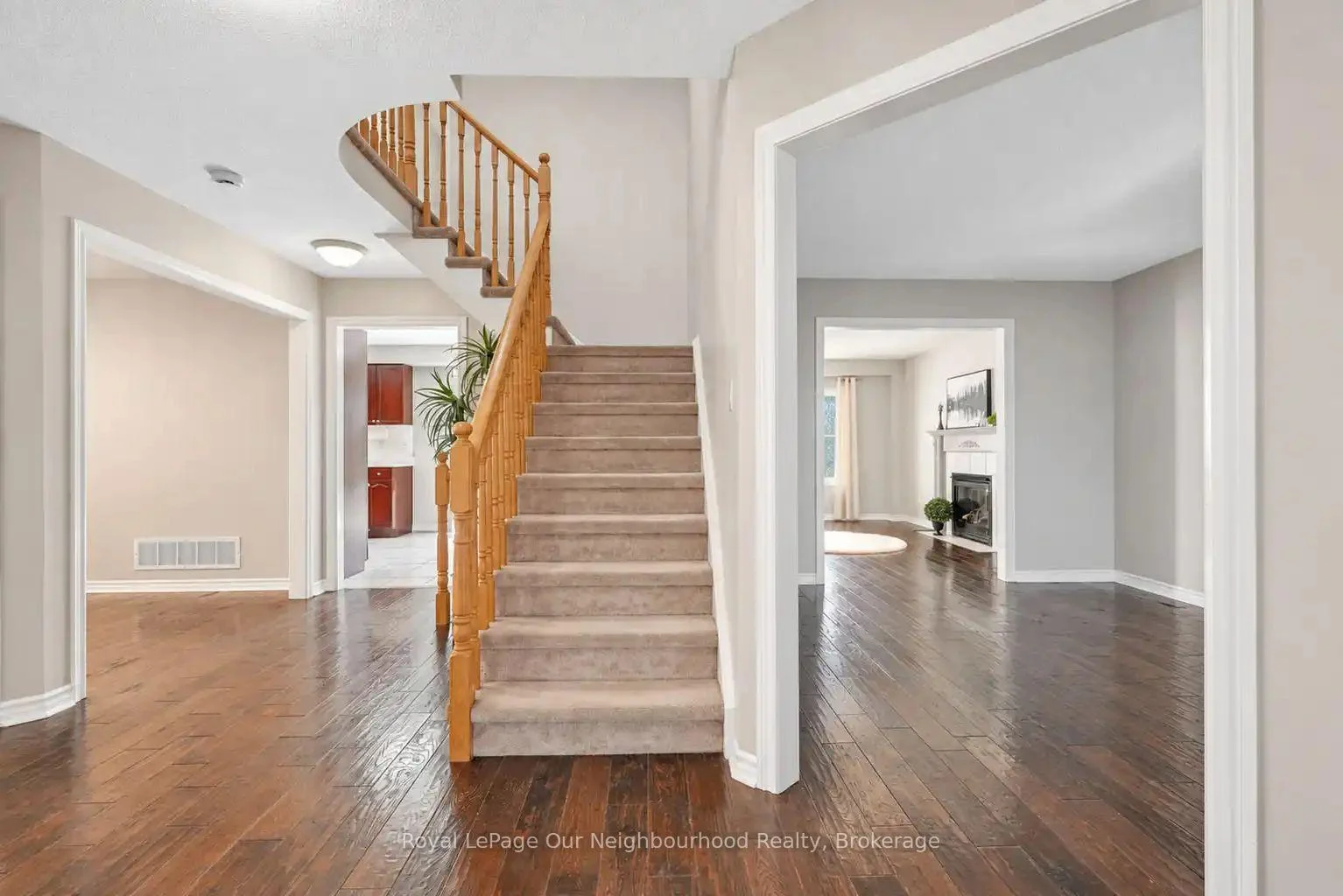 Photo 80 of 83 Cloughley Drive N, Barrie, Northwest — HOMEH