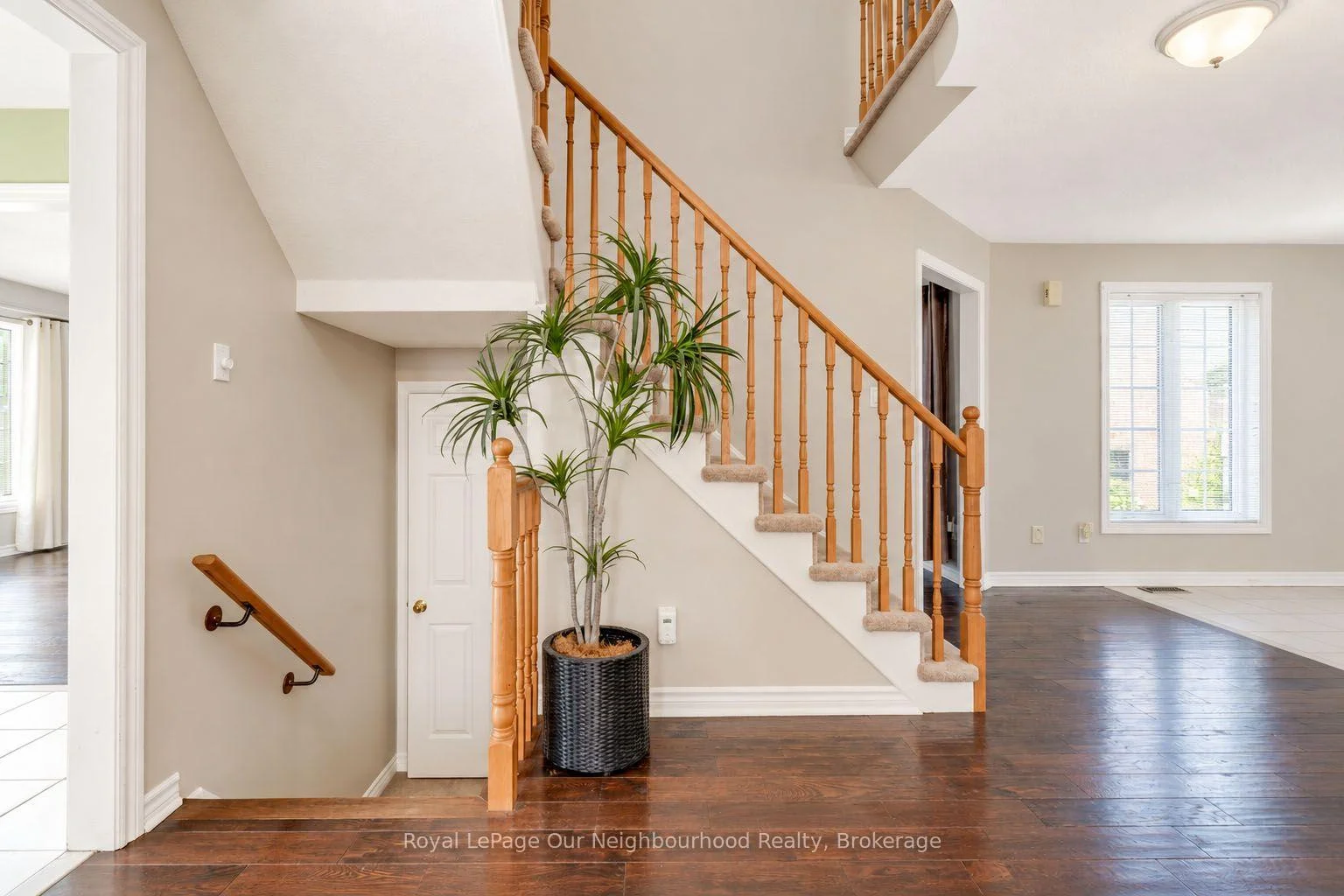 Photo 86 of 83 Cloughley Drive N, Barrie, Northwest — HOMEH