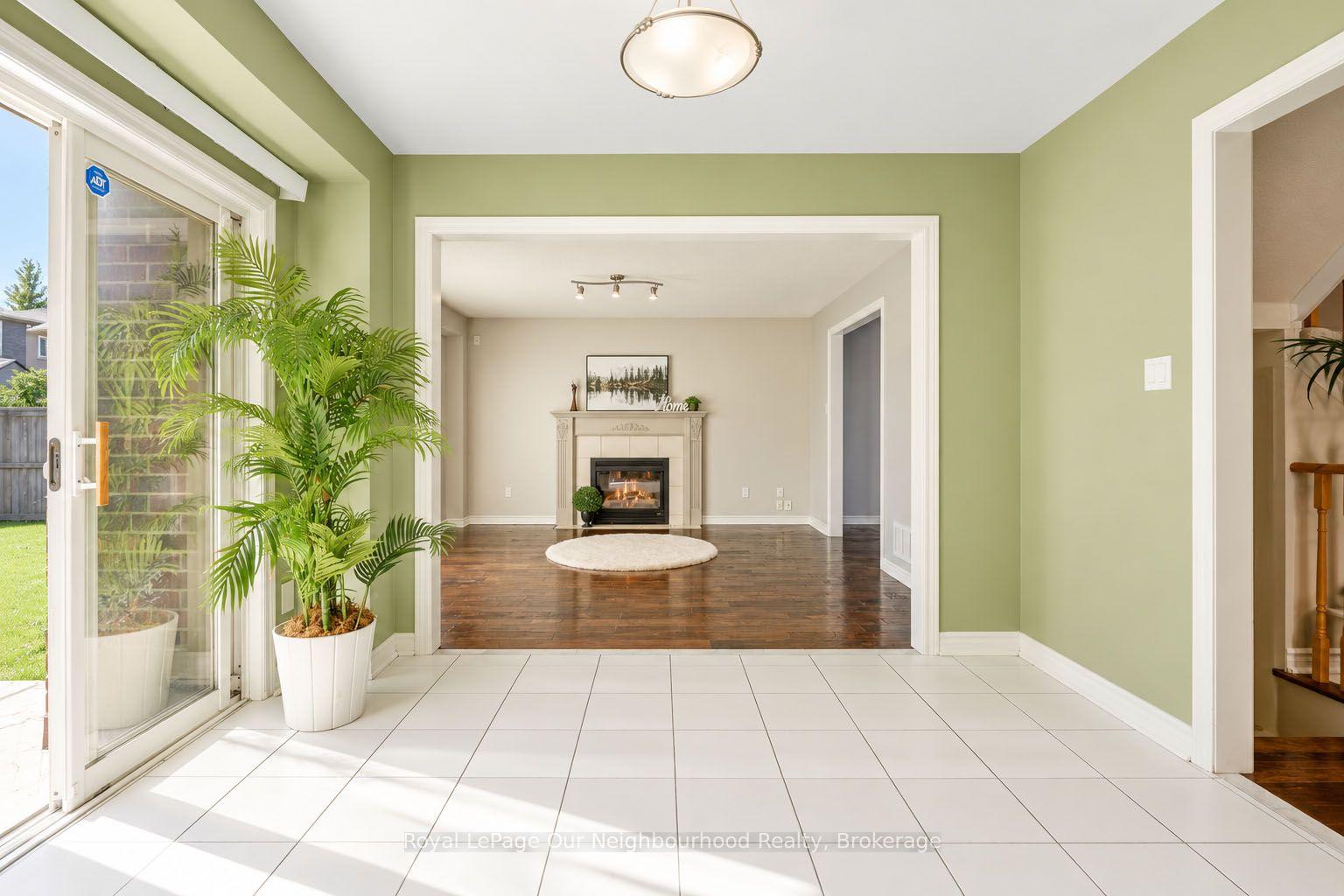 Photo 45 of 83 Cloughley Drive N, Barrie, Northwest — HOMEH