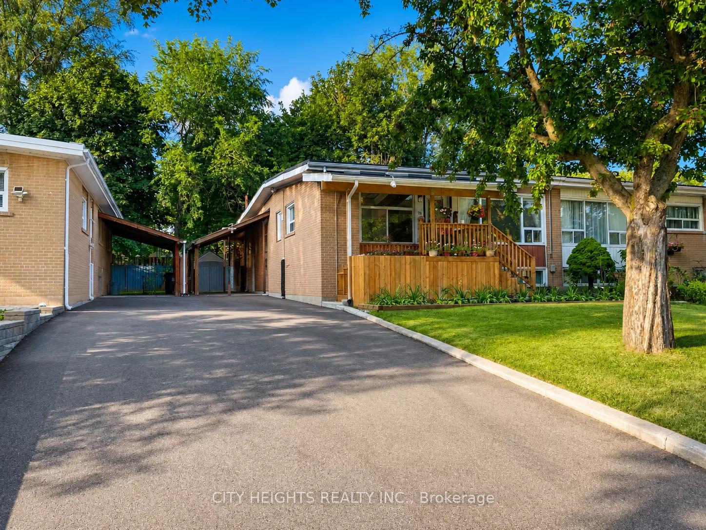 Photo 2 of Unit UPPER LEVEL, 75 Pynford Crescent, North York, Parkwoods-Donalda — HOMEH