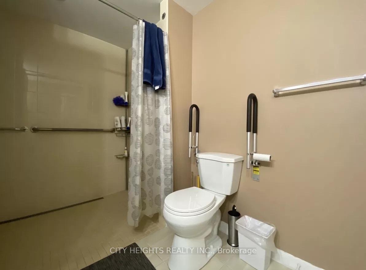 Photo 3 of Unit UPPER LEVEL, 75 Pynford Crescent, North York, Parkwoods-Donalda — HOMEH