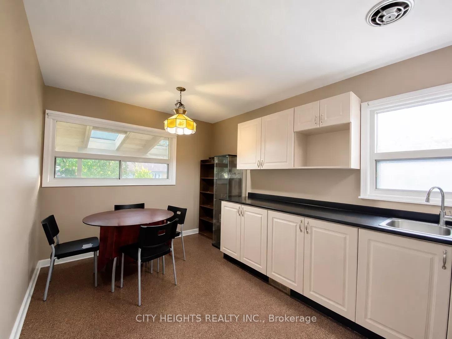 Photo 14 of Unit UPPER LEVEL, 75 Pynford Crescent, North York, Parkwoods-Donalda — HOMEH