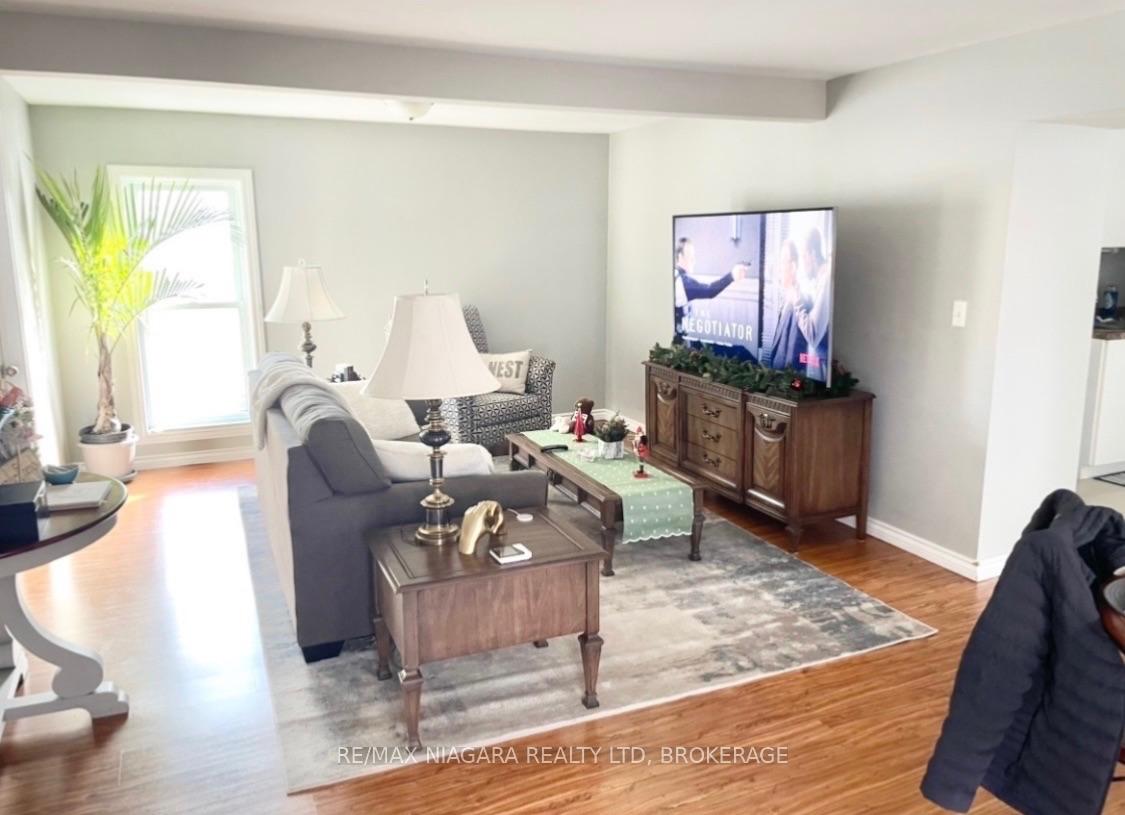 Photo 3 of Unit UPPER, 215 Mcalpine Avenue S, Welland, Lincoln/Crowland — HOMEH