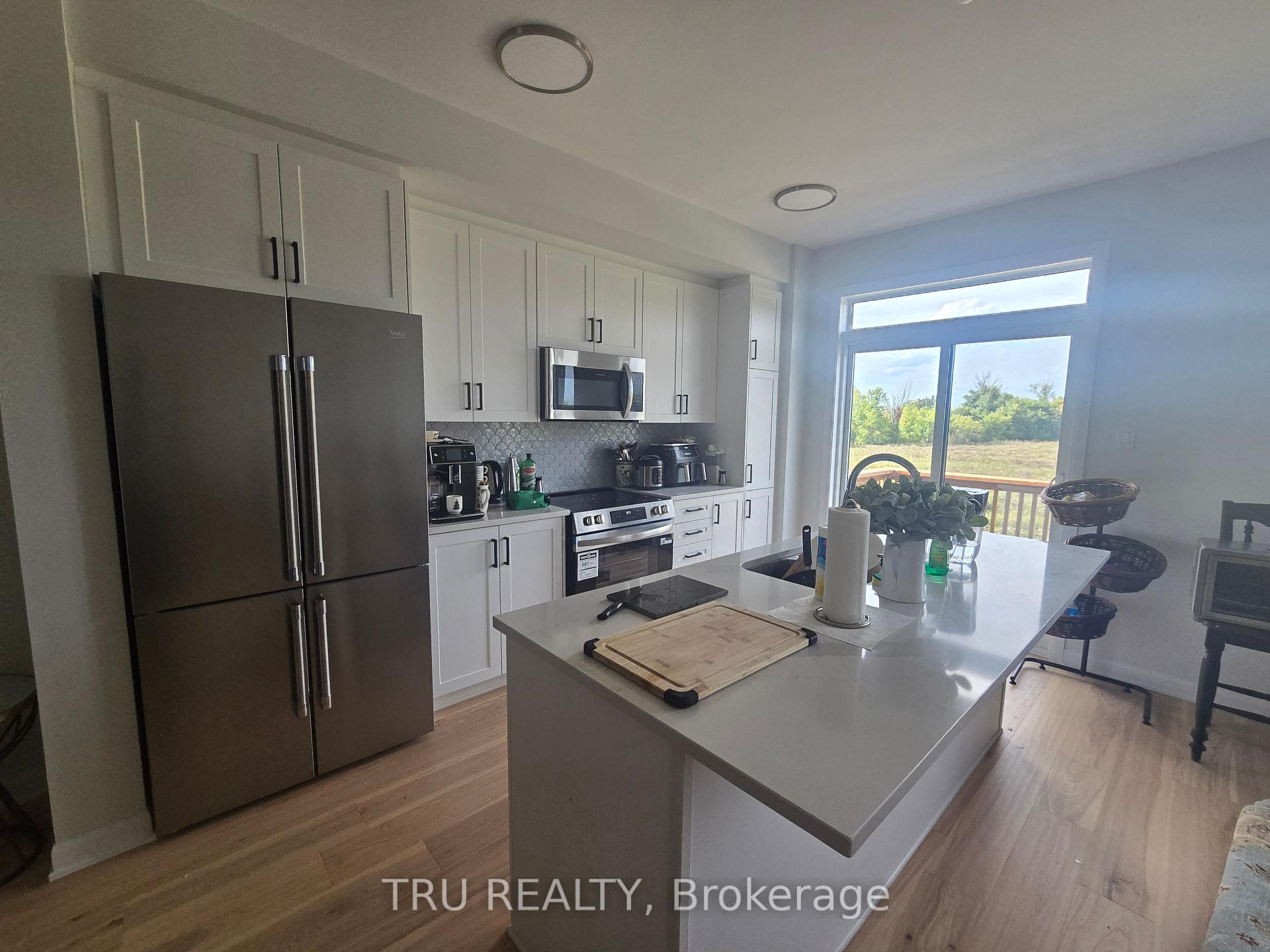 Photo 3 of 229 Bankside Way, Ottawa, Barrhaven - Half Moon Bay — HOMEH