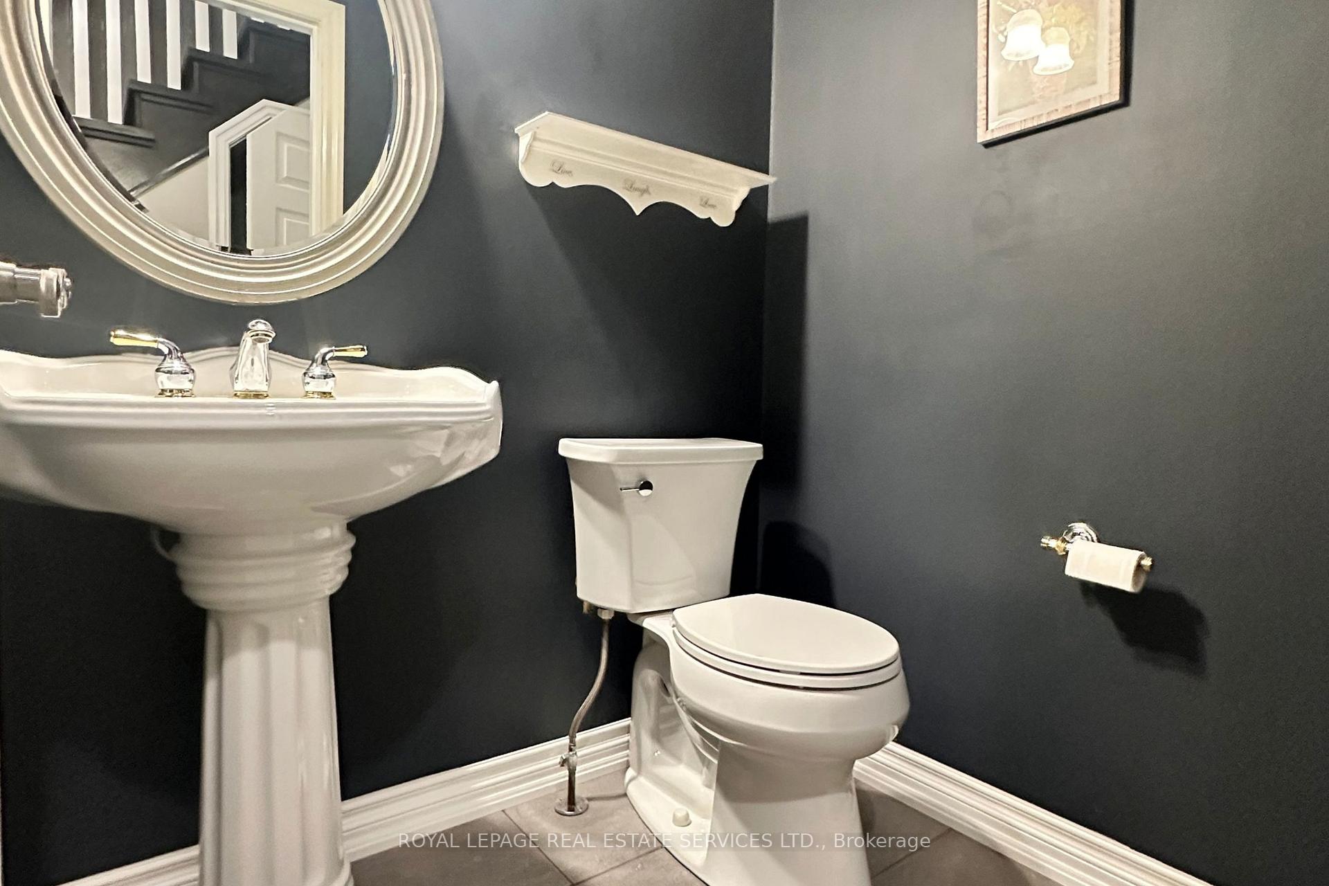 Photo 18 of 2225 Canonridge Circle, Oakville, Westmount — HOMEH