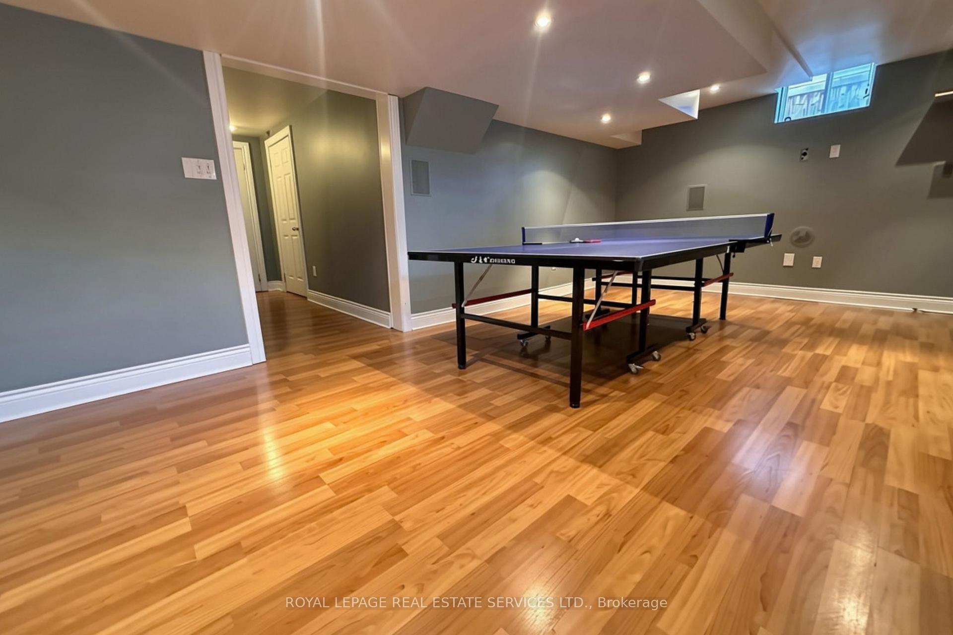 Photo 21 of 2225 Canonridge Circle, Oakville, Westmount — HOMEH